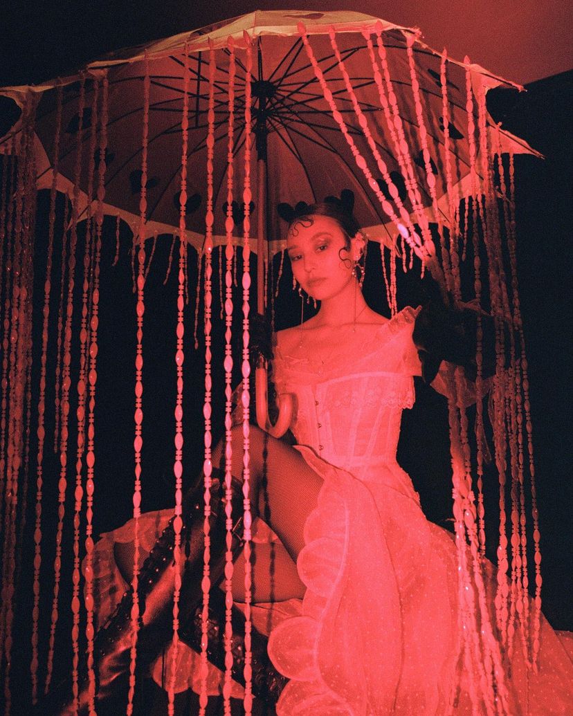 LUNA LI - SLIVER INTO THE RAIN BEHIND THE SCENES