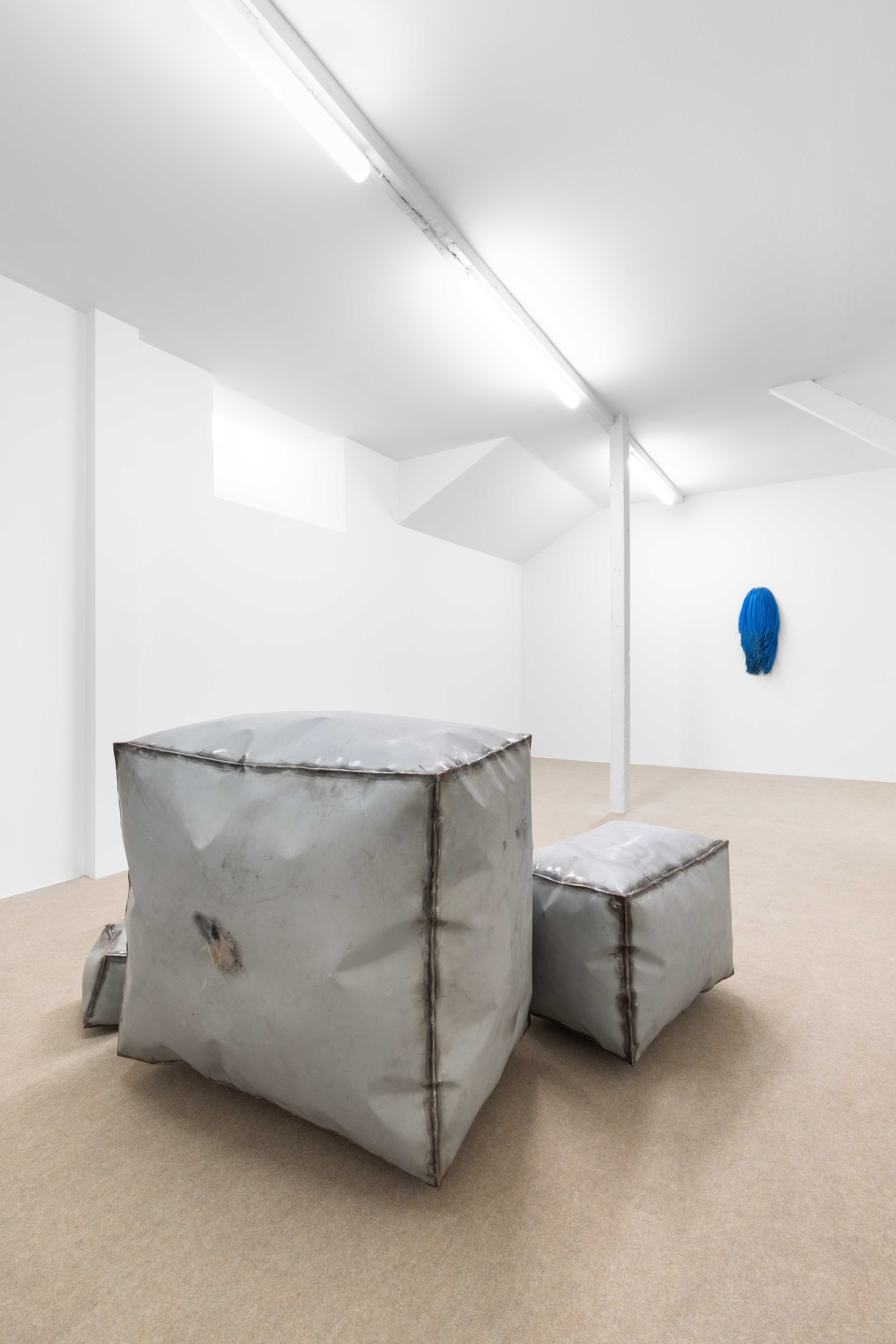 Gonçalo Barreiros, 'S/título' (2022); Ana Santos 'S/título' (2022)