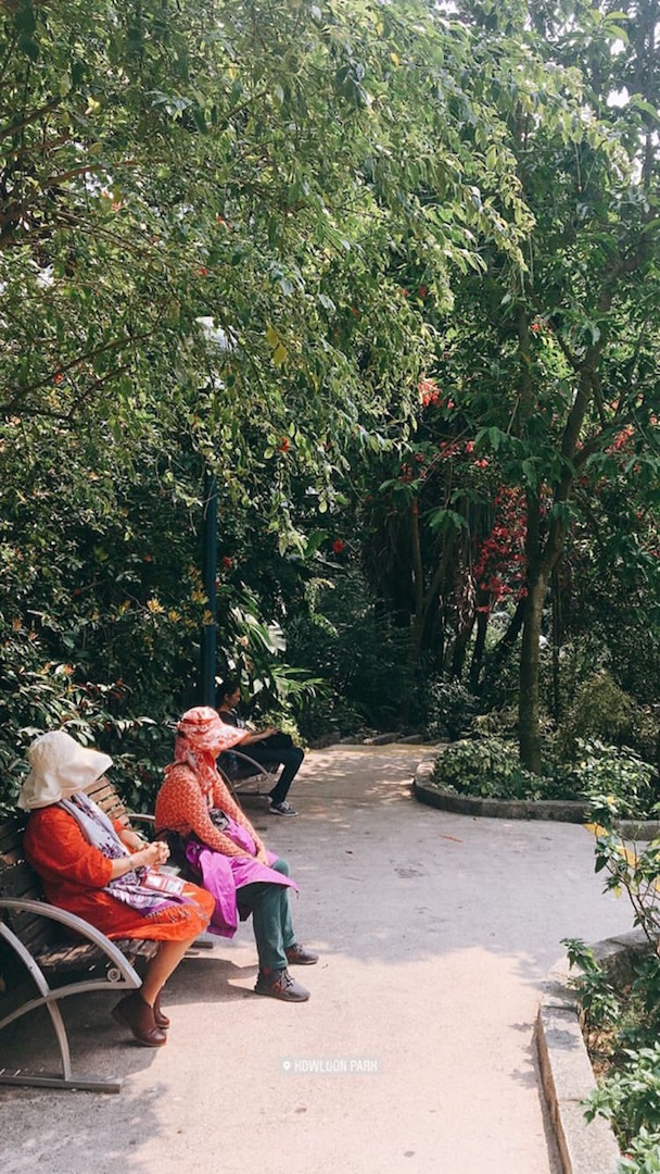 Hong Kong aunties resting in Kowloon Park © Yoshika Kon