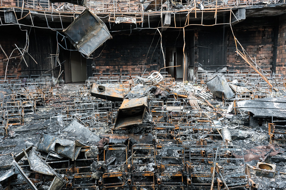 Batman. Cin&eacute;ma Yilmaz G&uuml;ney. Ce cin&eacute;ma ind&eacute;pendant participait &agrave; la vie culturelle kurde &agrave; Batman. La police a conclu &agrave; un incendie accidentel. L'&eacute;quipe du cin&eacute;ma, elle, pense qu'il a &eacute;t&eacute; incendi&eacute;.