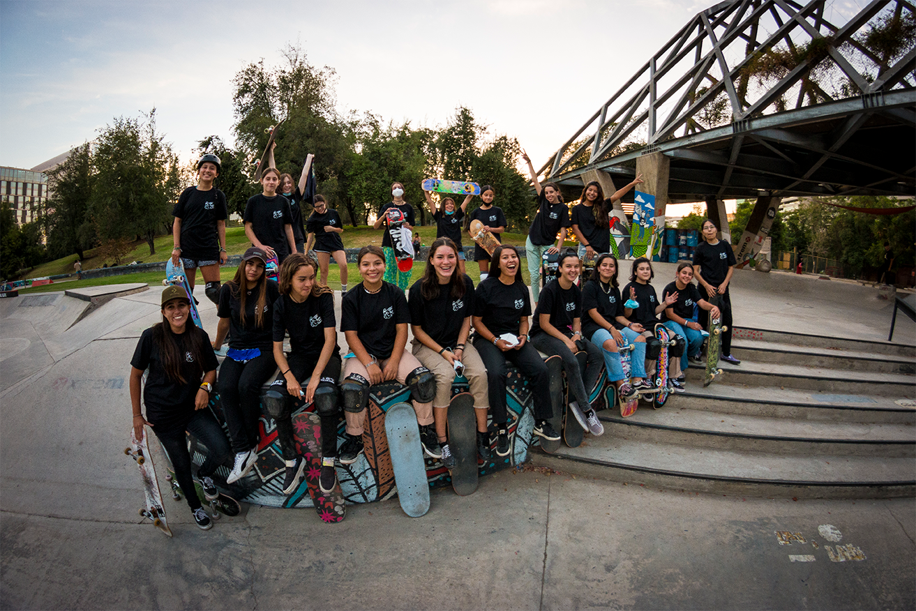 09 ABR — MUJERES SOBRE RUEDAS: EL SKATE COMO HERRAMIENTA DE DESARROLLO SOCIAL
