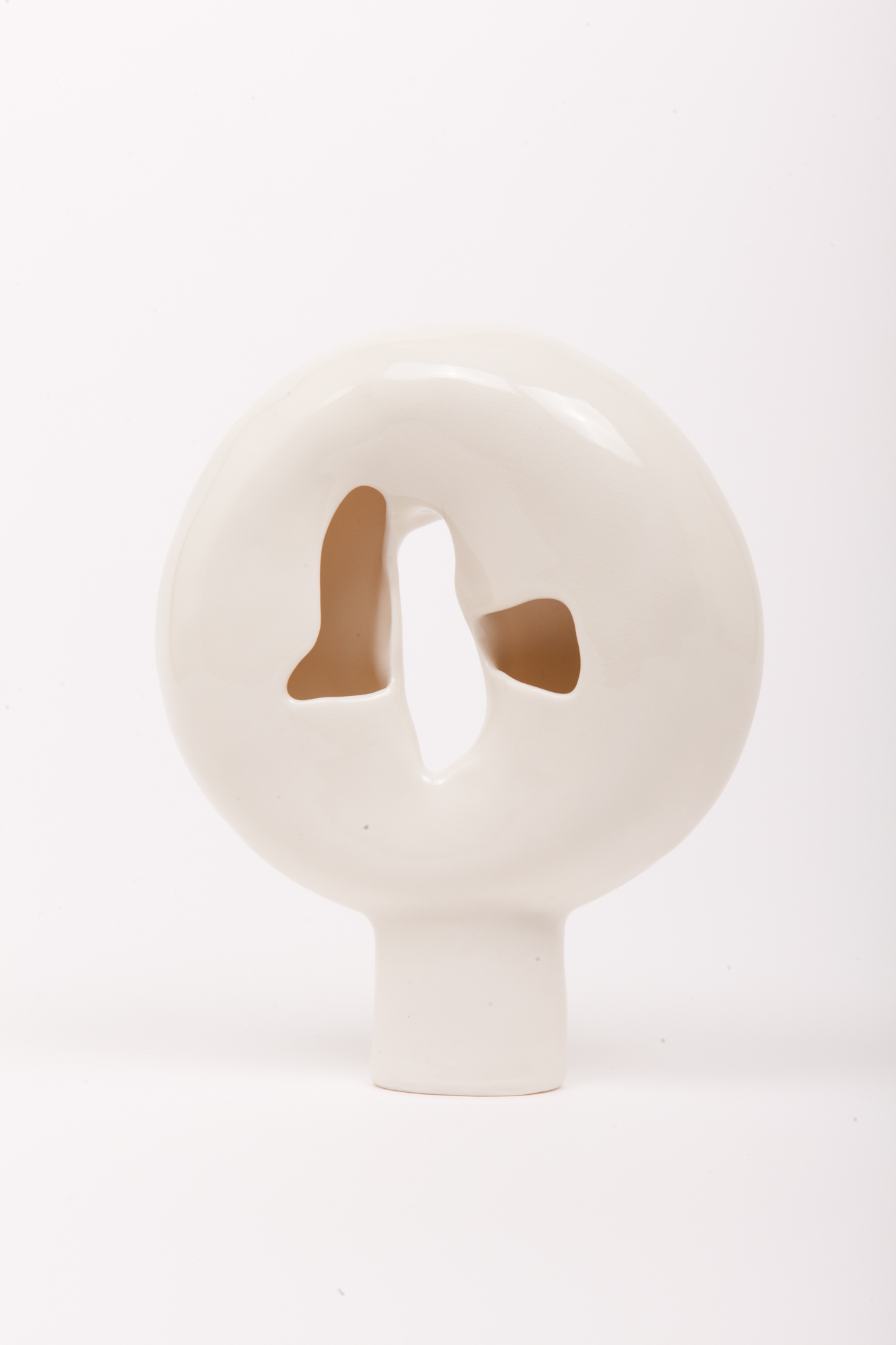 Wound 3, porcelain, 22x17x4, 2020 / ph. Nicola Novello
