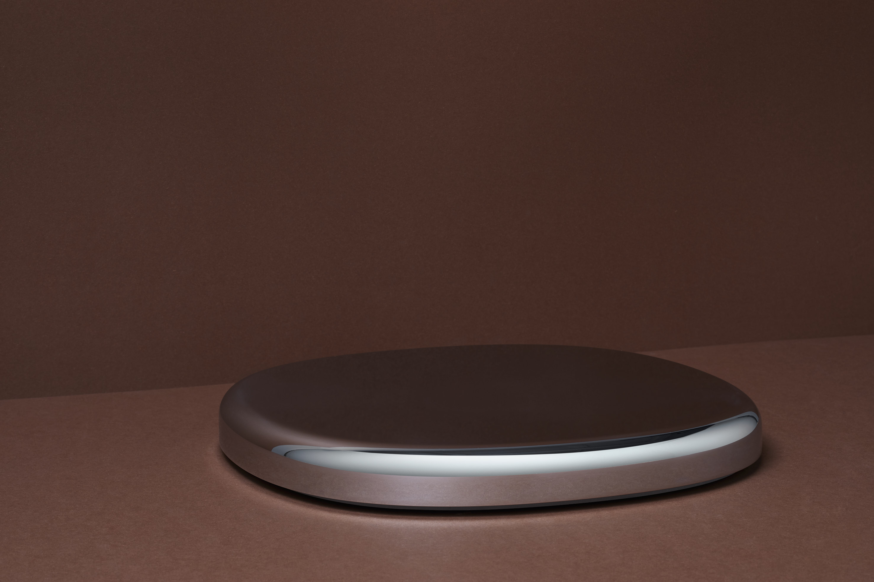 DIMITRI BËAHLER,  Mass Mirror Tray, 2019 Milled Aluminium, castors