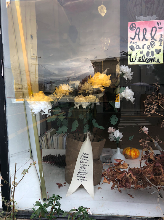 "Love at Poston," chrysanthemum paper flower making workshop, 2019