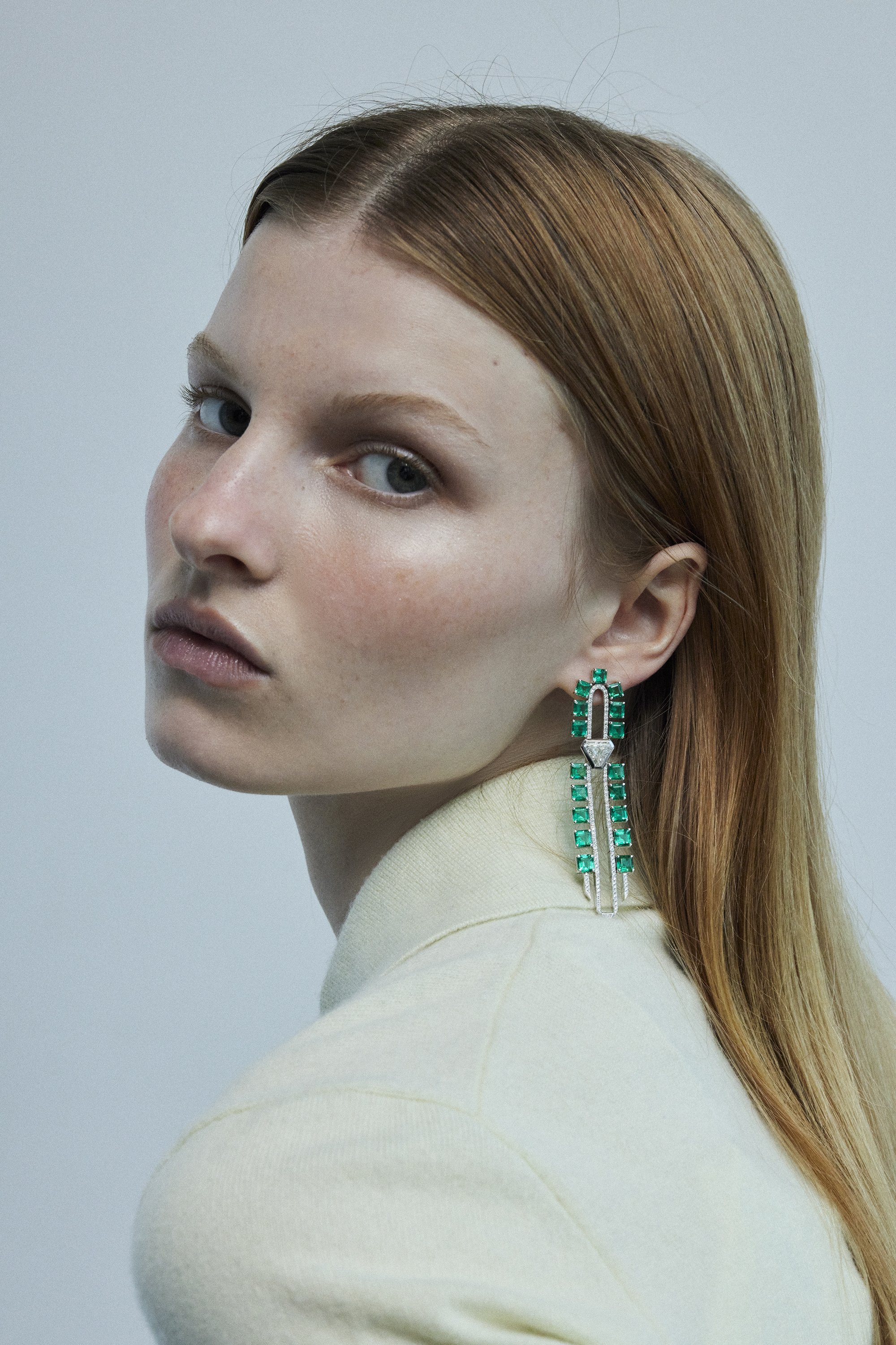 Give Extraordinary Holiday 2023photographed by Letty Schmiterlow styled by Yohana Lebasi