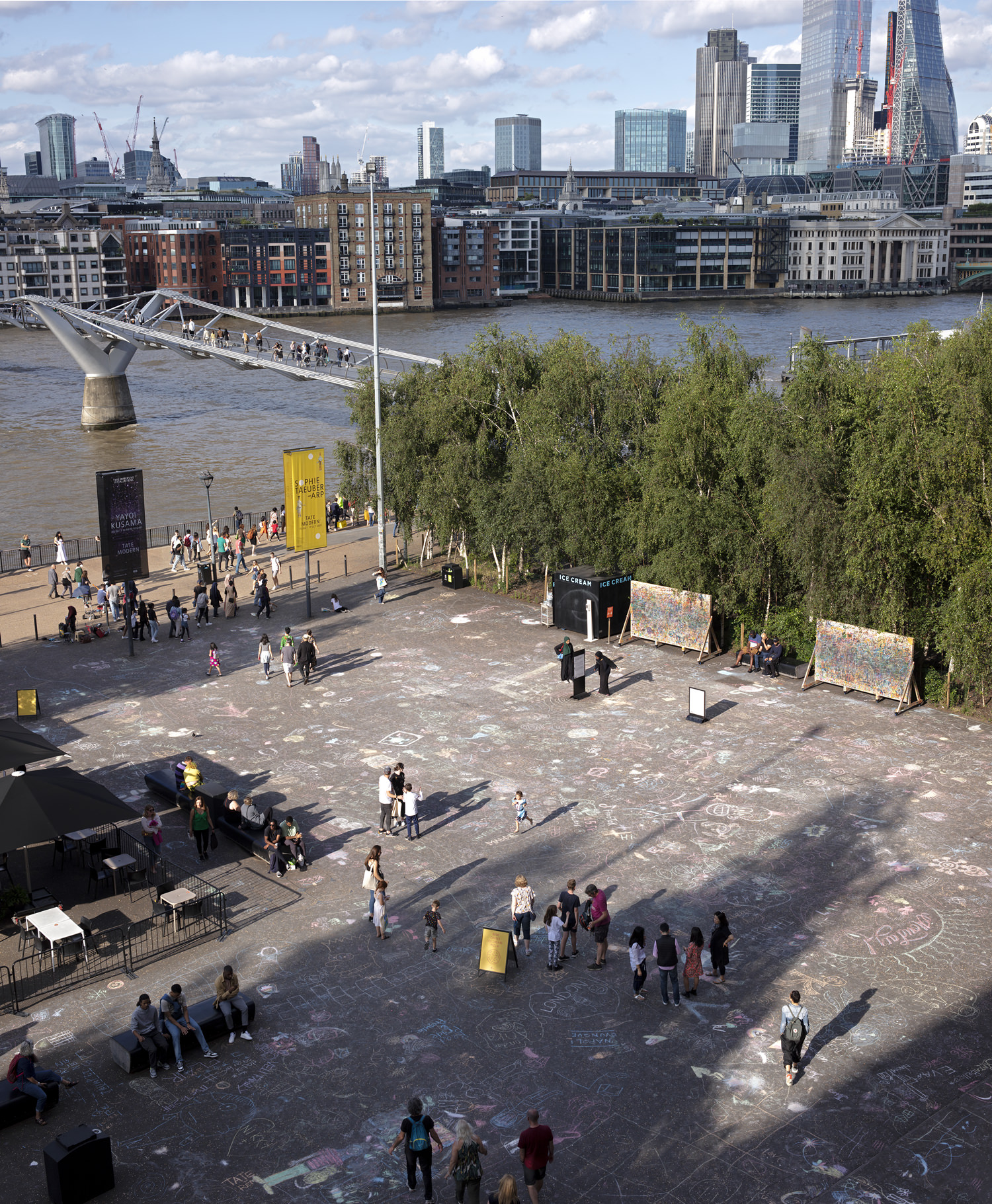 PLEASE DRAW FREELY | EI ARAKAWA  • TATE MODERN 