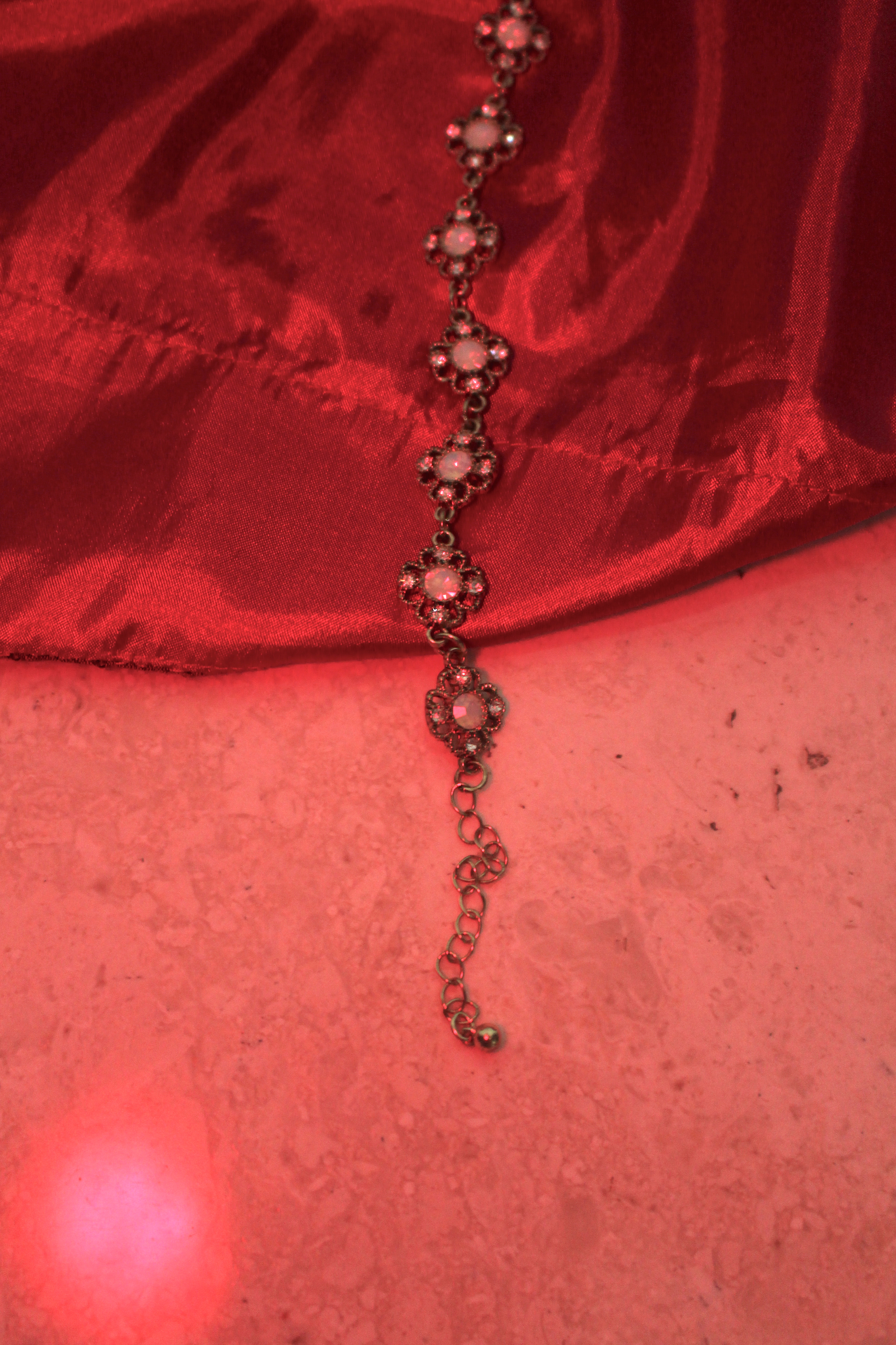 a long golden chain. will you reach for it? or will it reach for you?  [chamber]