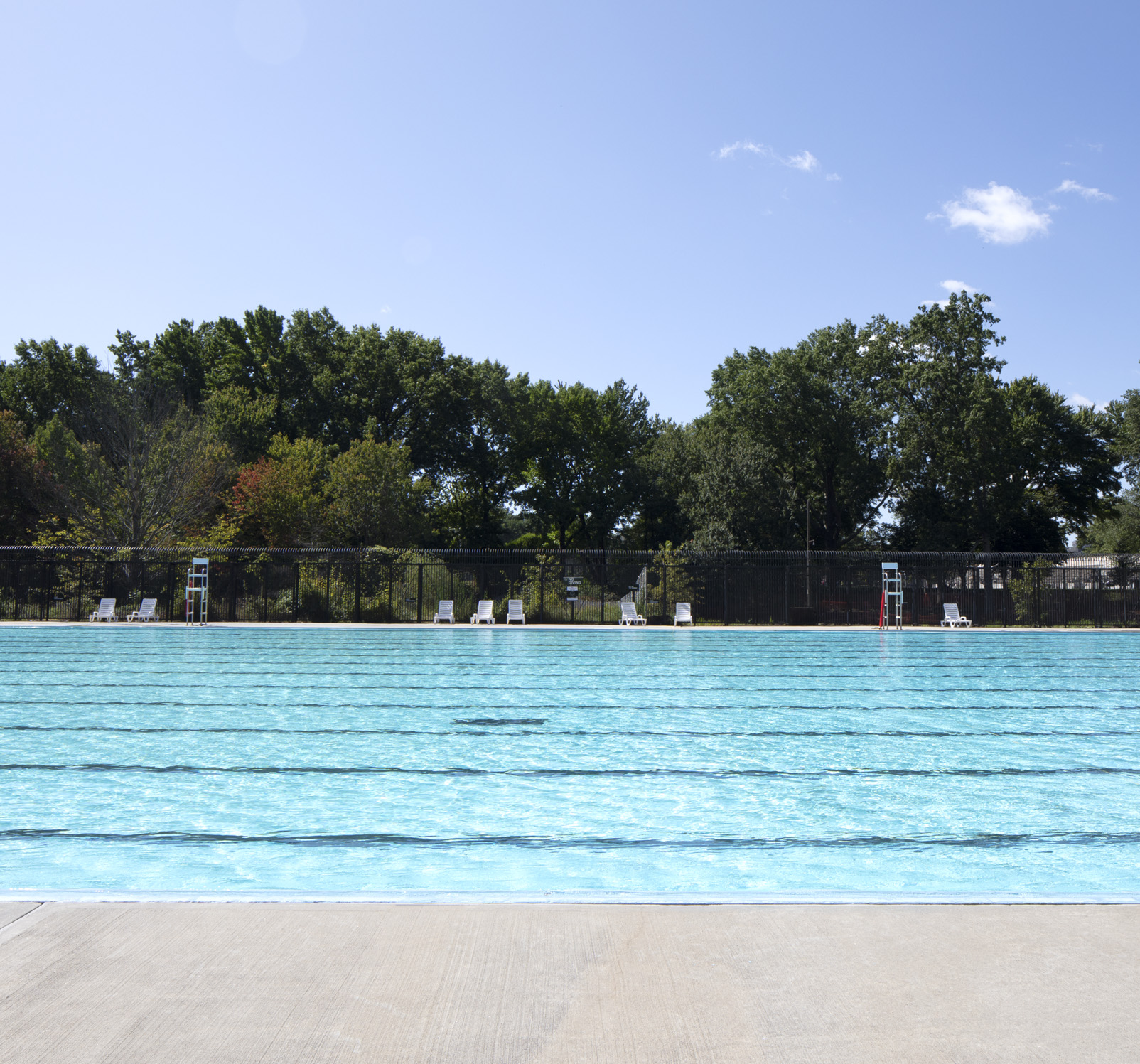 van courtland pool