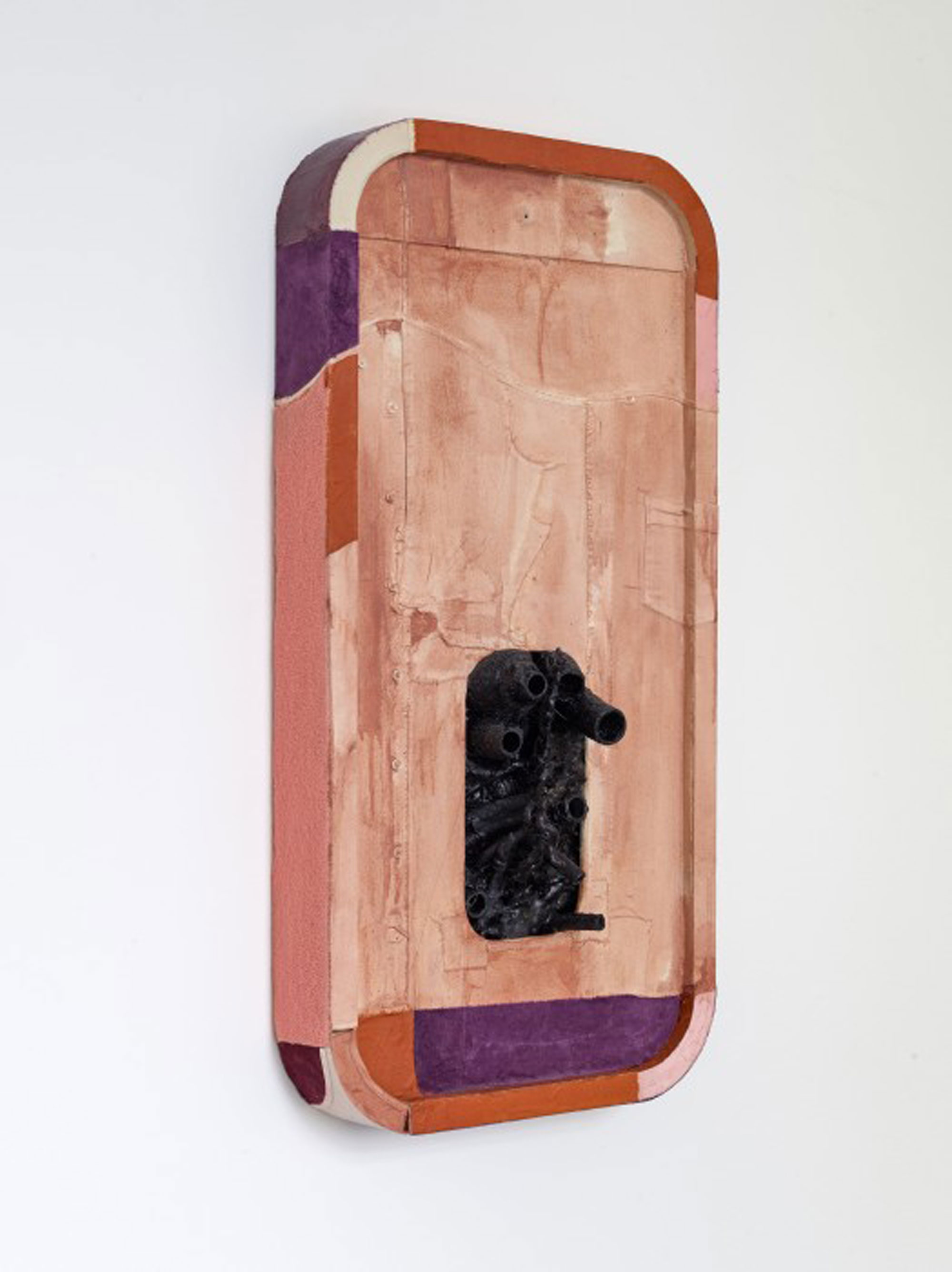 Pedro Wirz, Entsprechung IV (2019) | Beeswax, found objects and animal fur on plywood, 100 x 50 x 25 cm | Image courtesy of Galerie Nagel Draxler