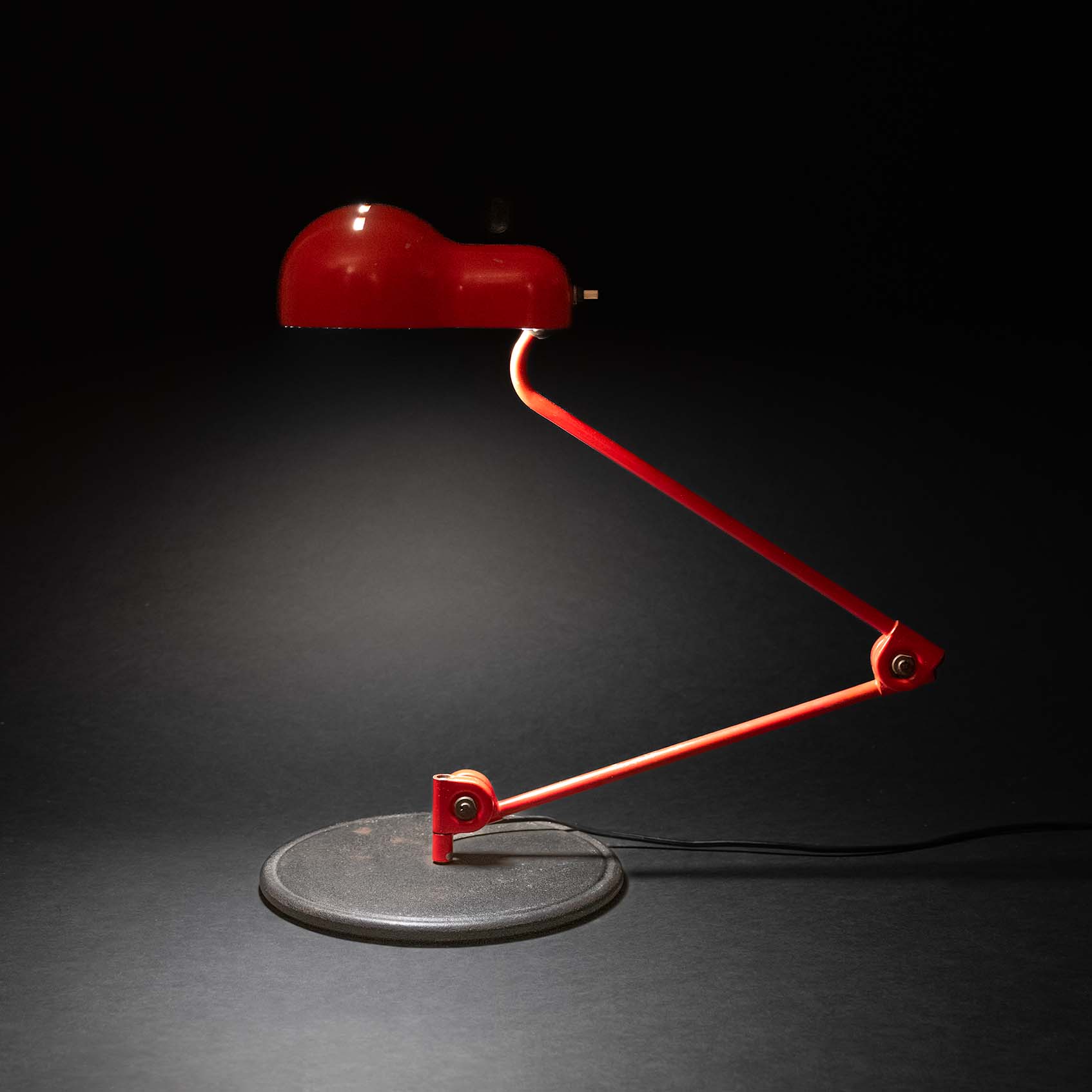 vintage 1970s Joe colombo topo table lamp red for sale sweeterfat mcm prop rentals New York City