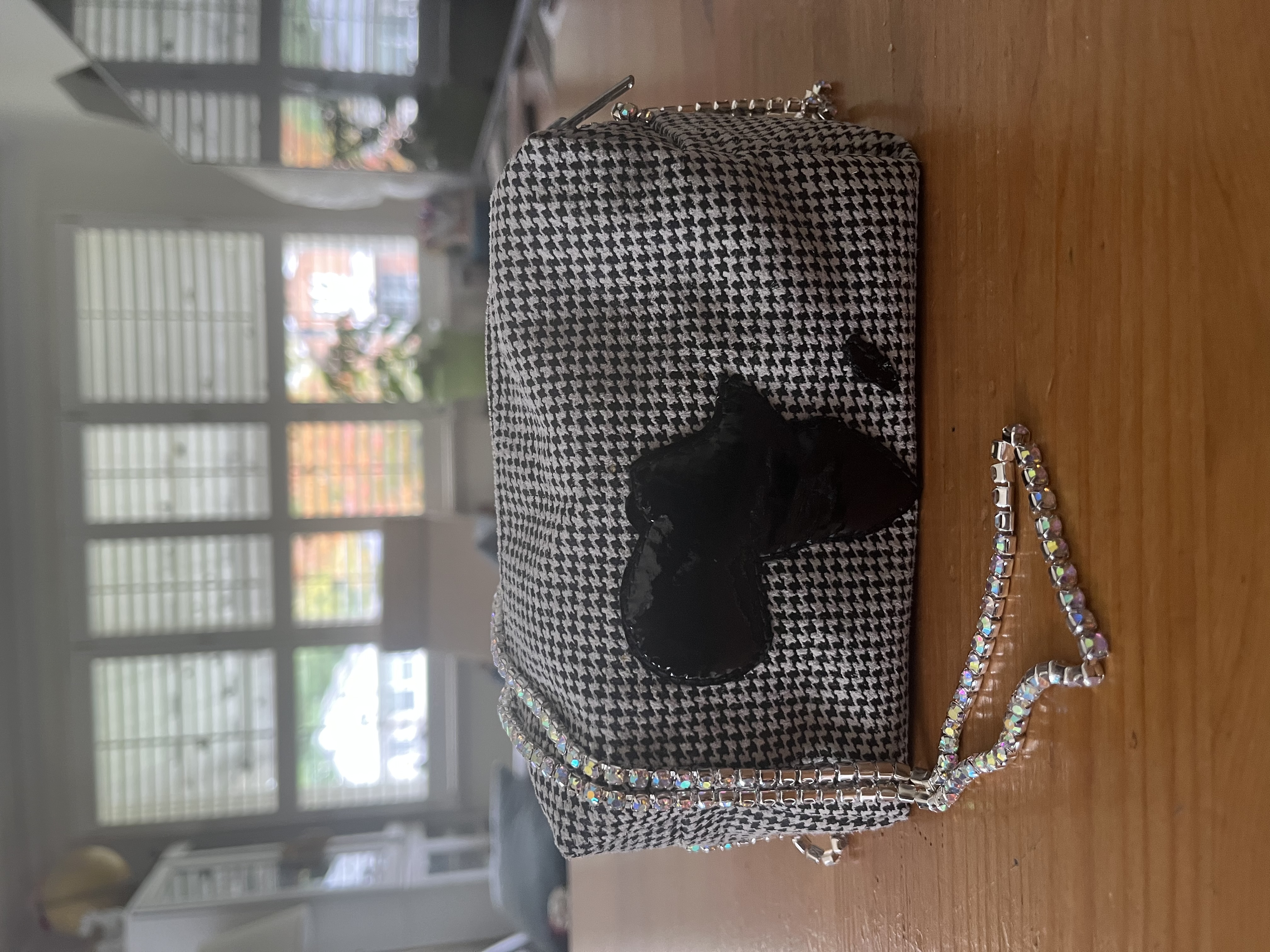 HOUNDSTOOTH/SILVER