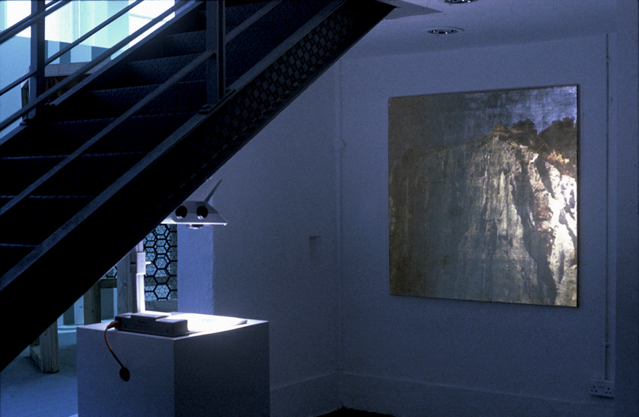 Lux and Lumen, 2007, 122x122cm, photographic projection on gilded panel 