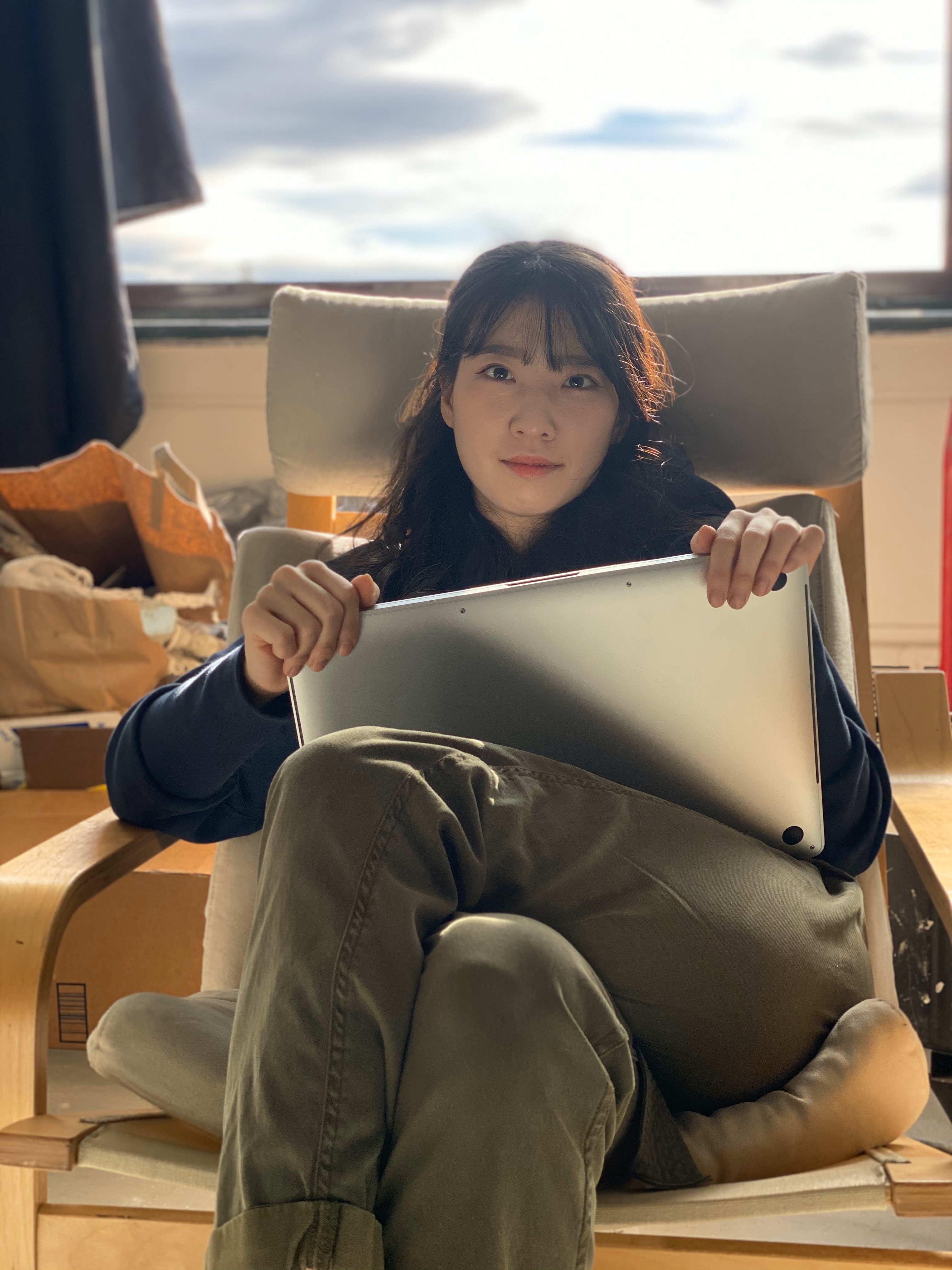 EUNHYUNG CHUNG / eunhyungchung.com / eunhyungchung94@gmail.com