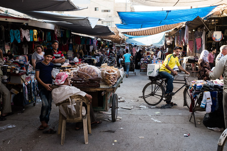 Qamishlo, june 2014. Souks.