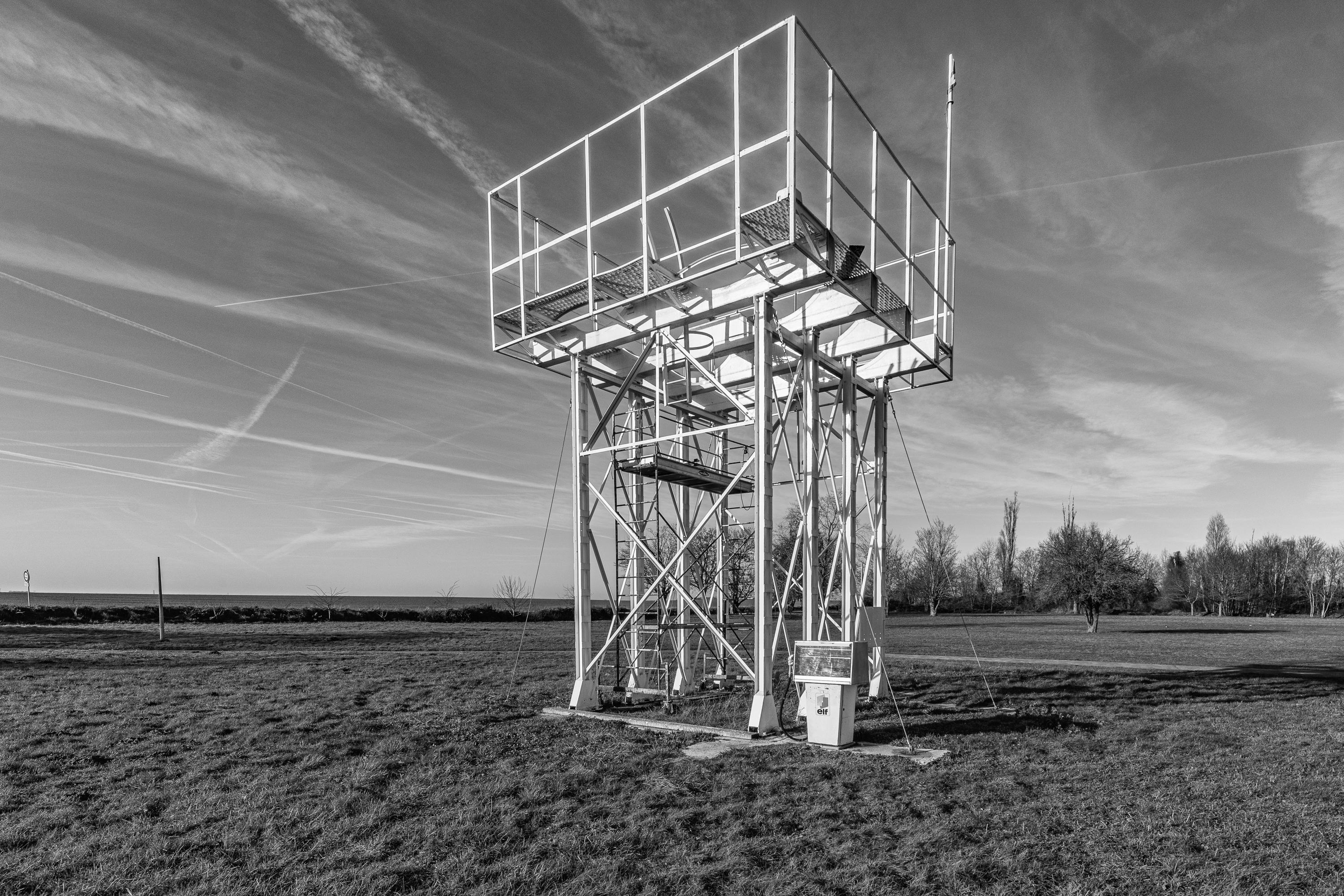 Le circuit de Reims-Gueux de forme triangulaire entre les villages de Thillois et de Gueux. Long de 7,816 km il est classé.