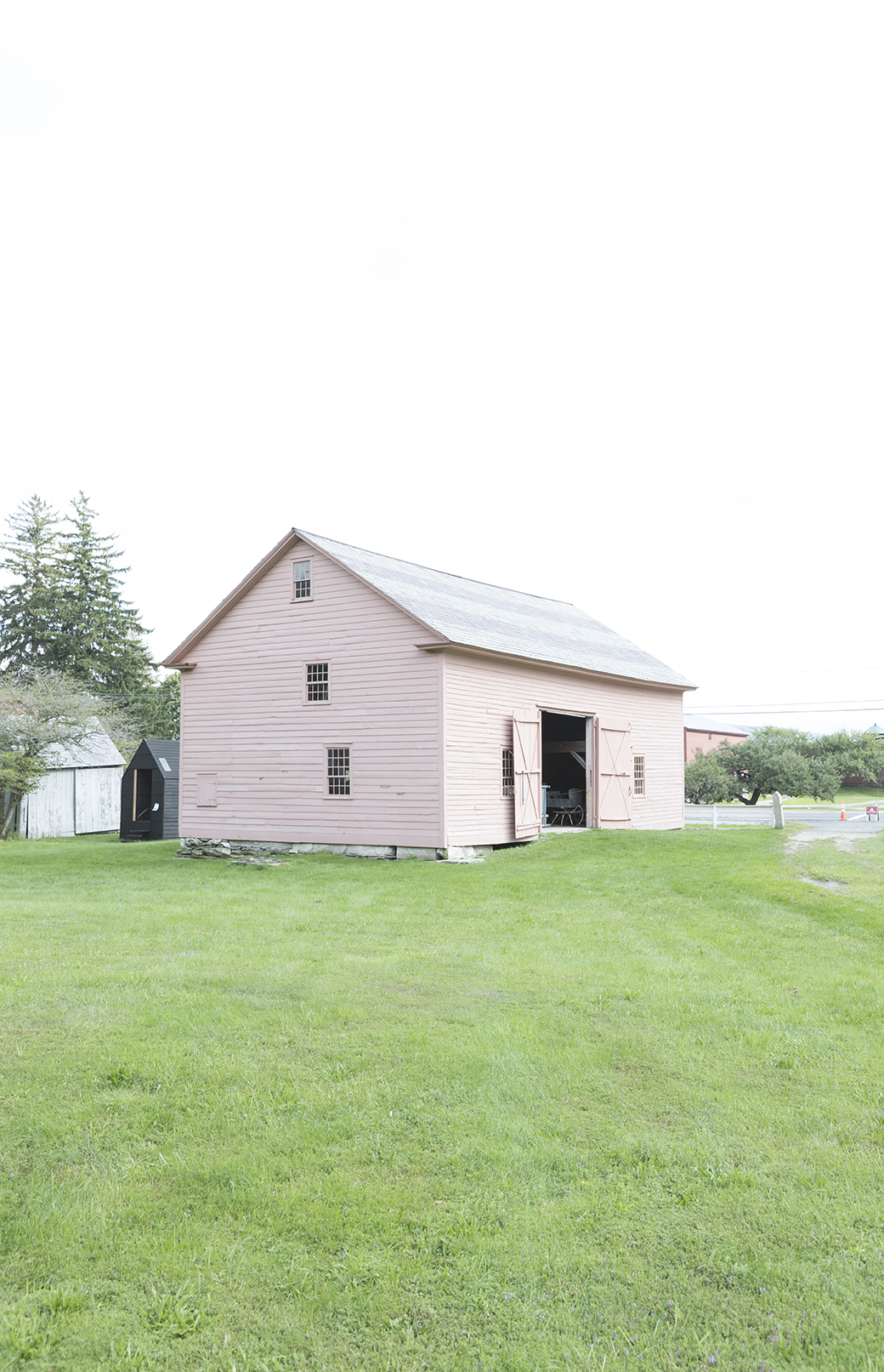 RAF STUDIO PHOTOGRAPHY SHAKERS