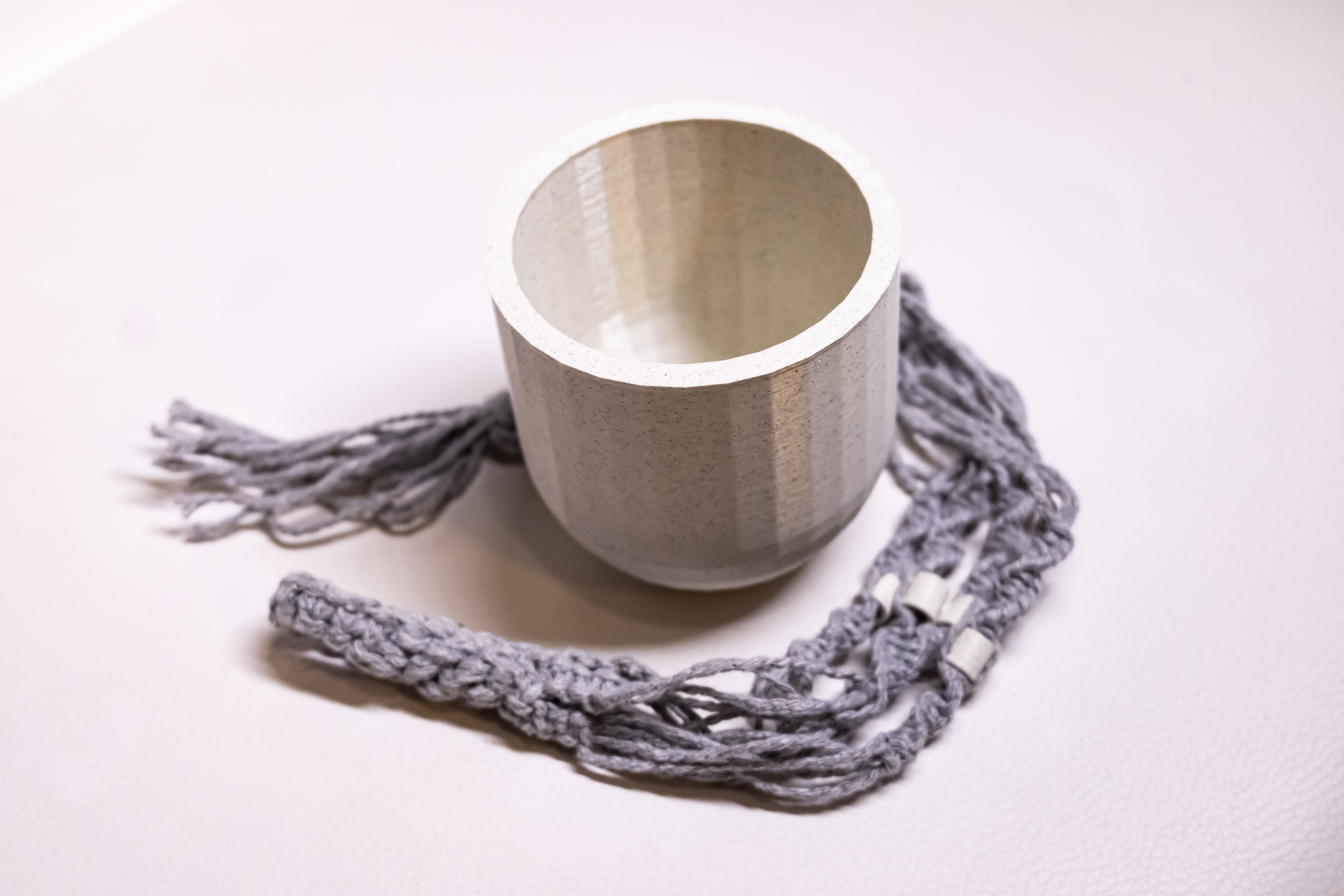 Light Stone with grey macrame
