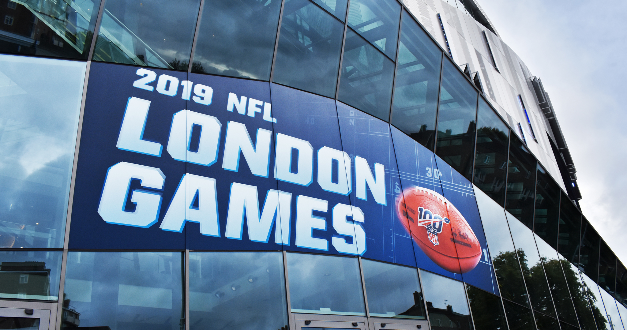 2019 NFL London Games - Amelia Manley Graphic Design