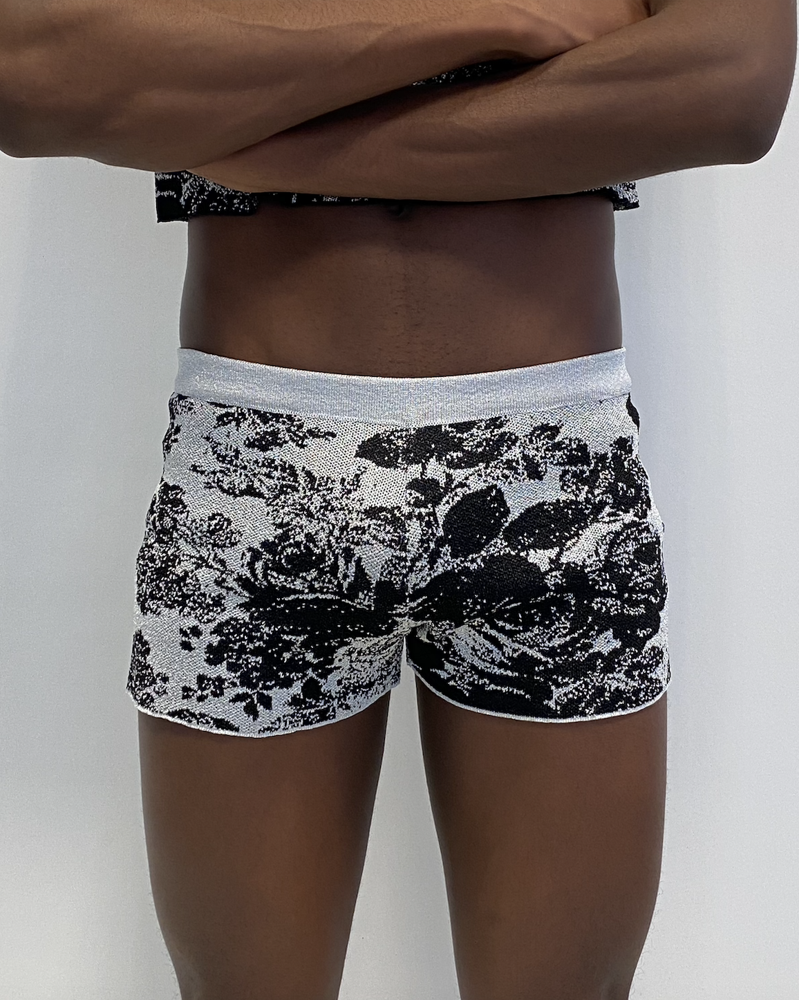 Silver Knit Flower Short