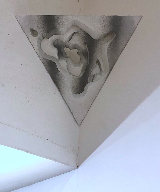 Hollowed corner - 51x51x51cm front, 12cm deep, oil on coated casting, 2023