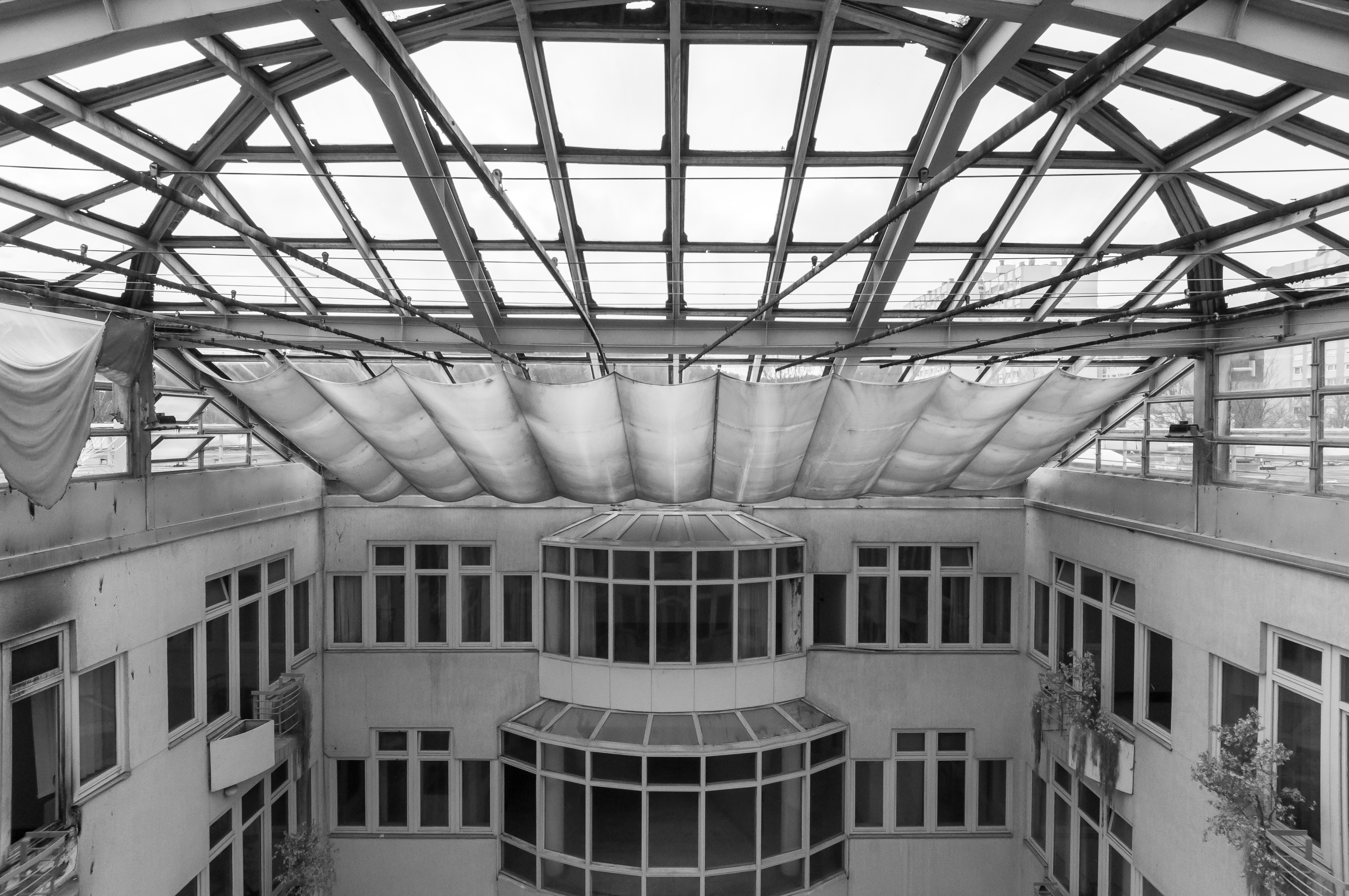 Nekdanja poslovna stavba SOP Kr&scaron;ko, Ljubljana / 1986, Janez Lajovic