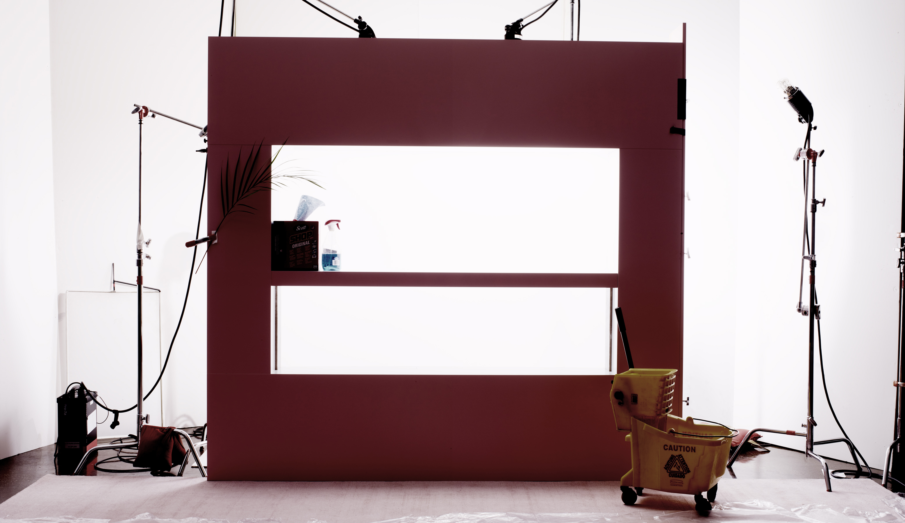 Barneys 2018Sets: Haidee Findlay-Levin; Creative Direction: Matt Mazzucca1/3