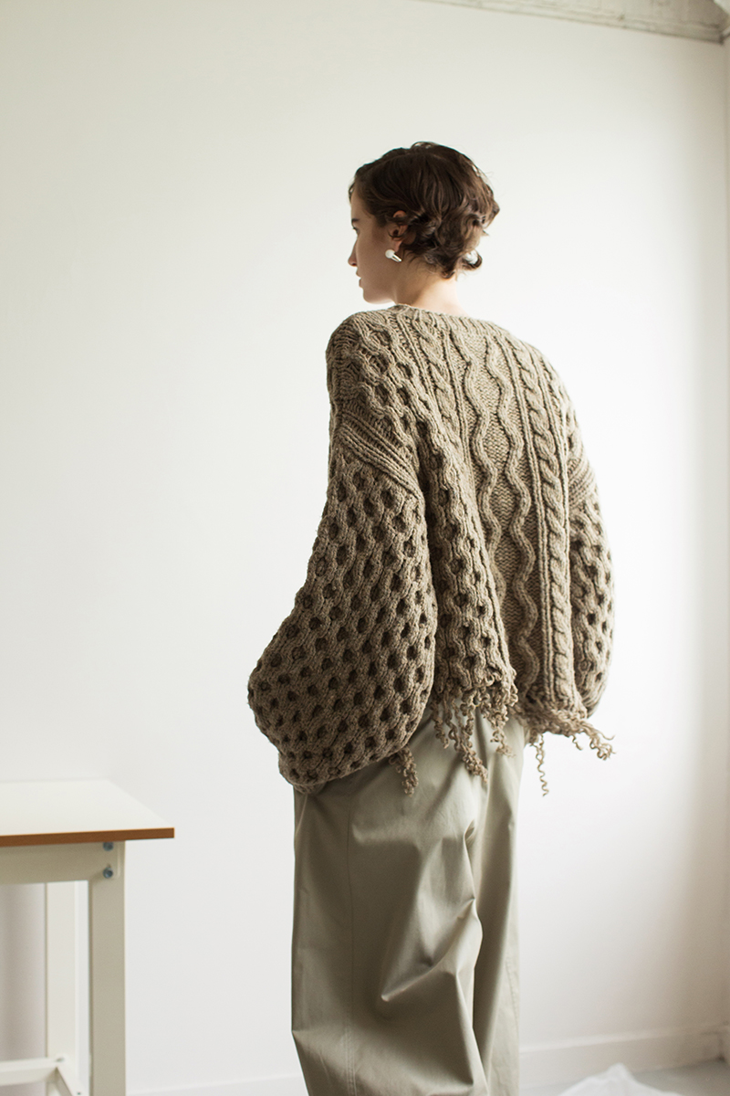 LEINWÄNDE DISASSEMBLY BEIGE WOOL SWEATER - t.a.