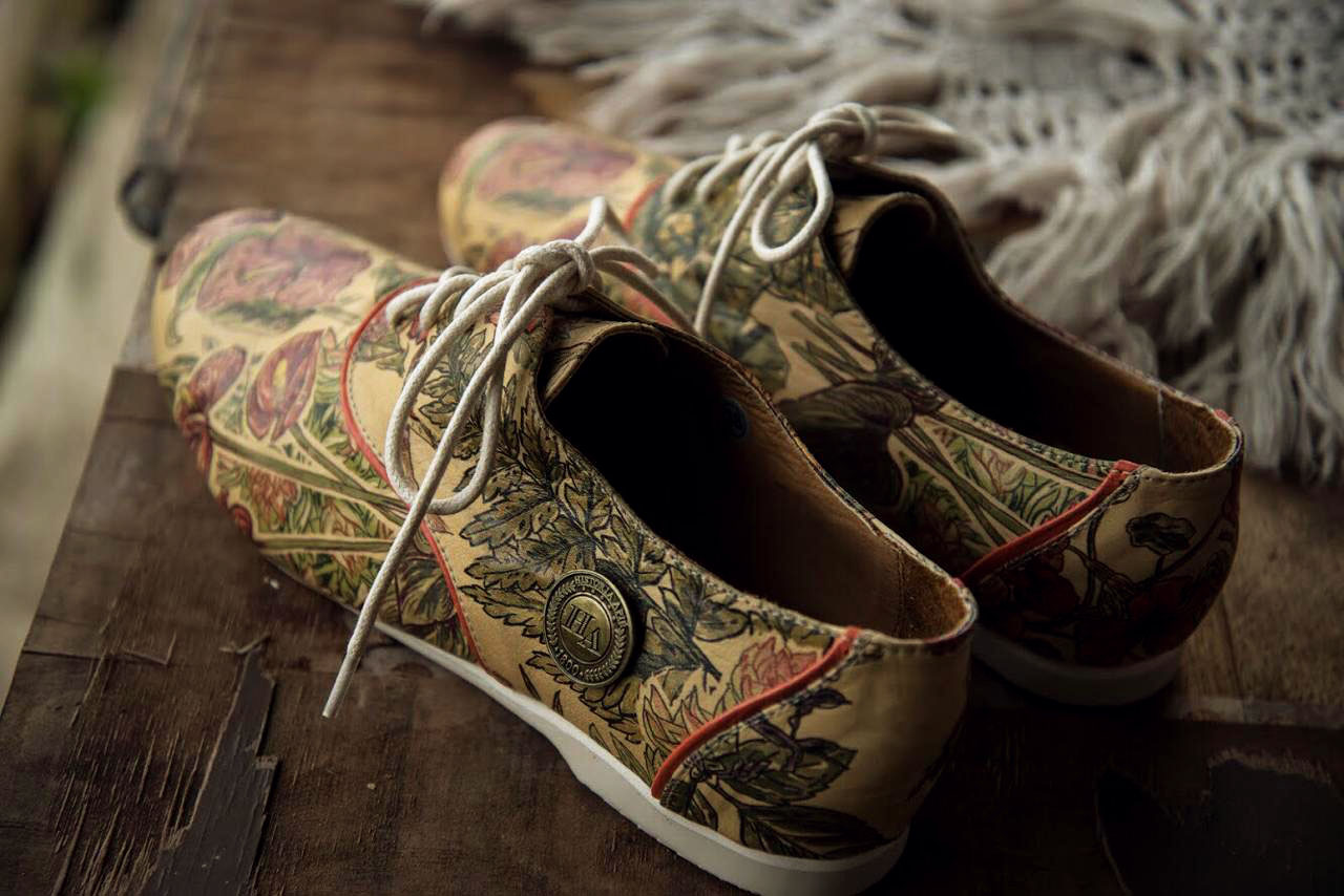 Illustration for shoes Historia Apié