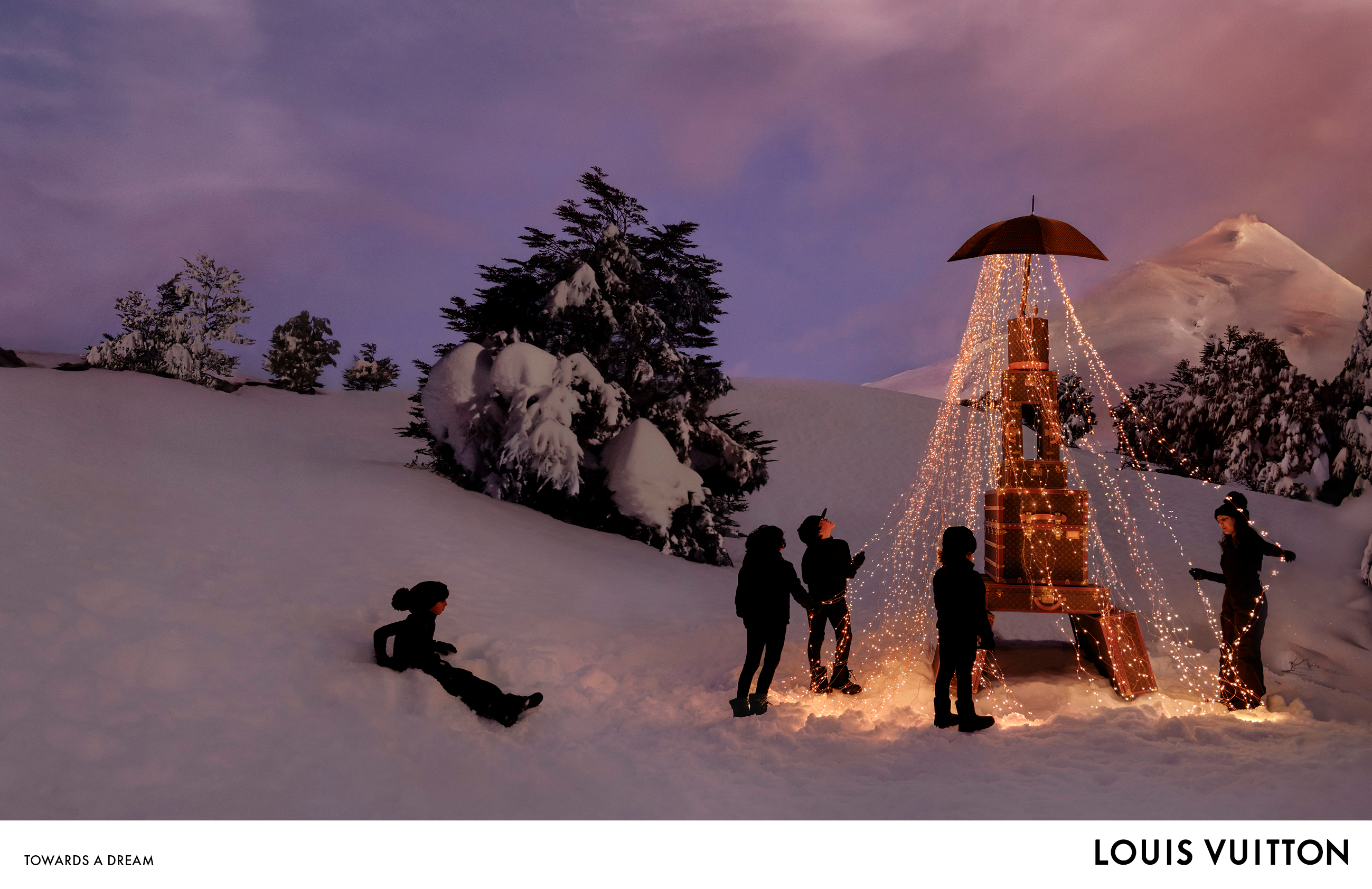 Louis Vuitton Holiday Campaign - Infographic Studio