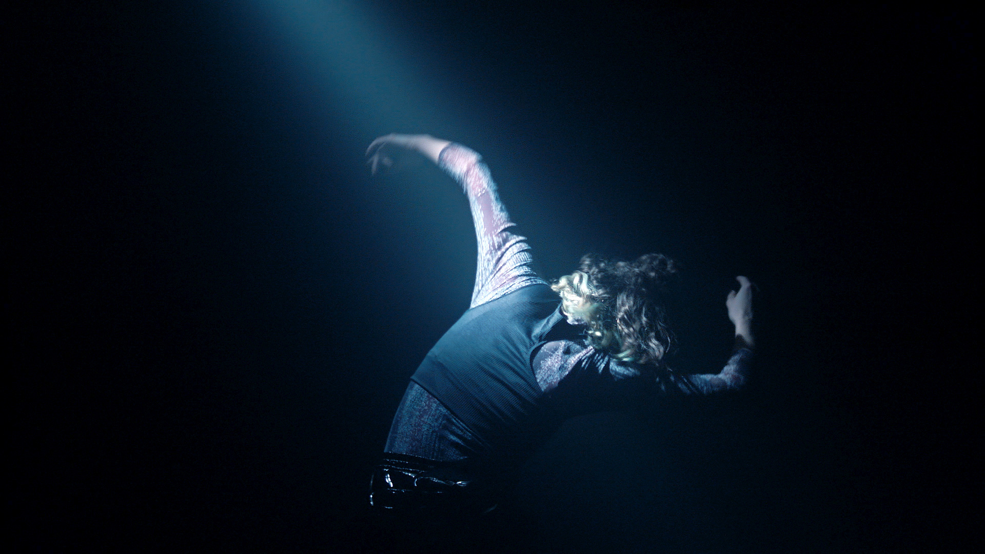 sharp lightbeam tenace music video cinematography