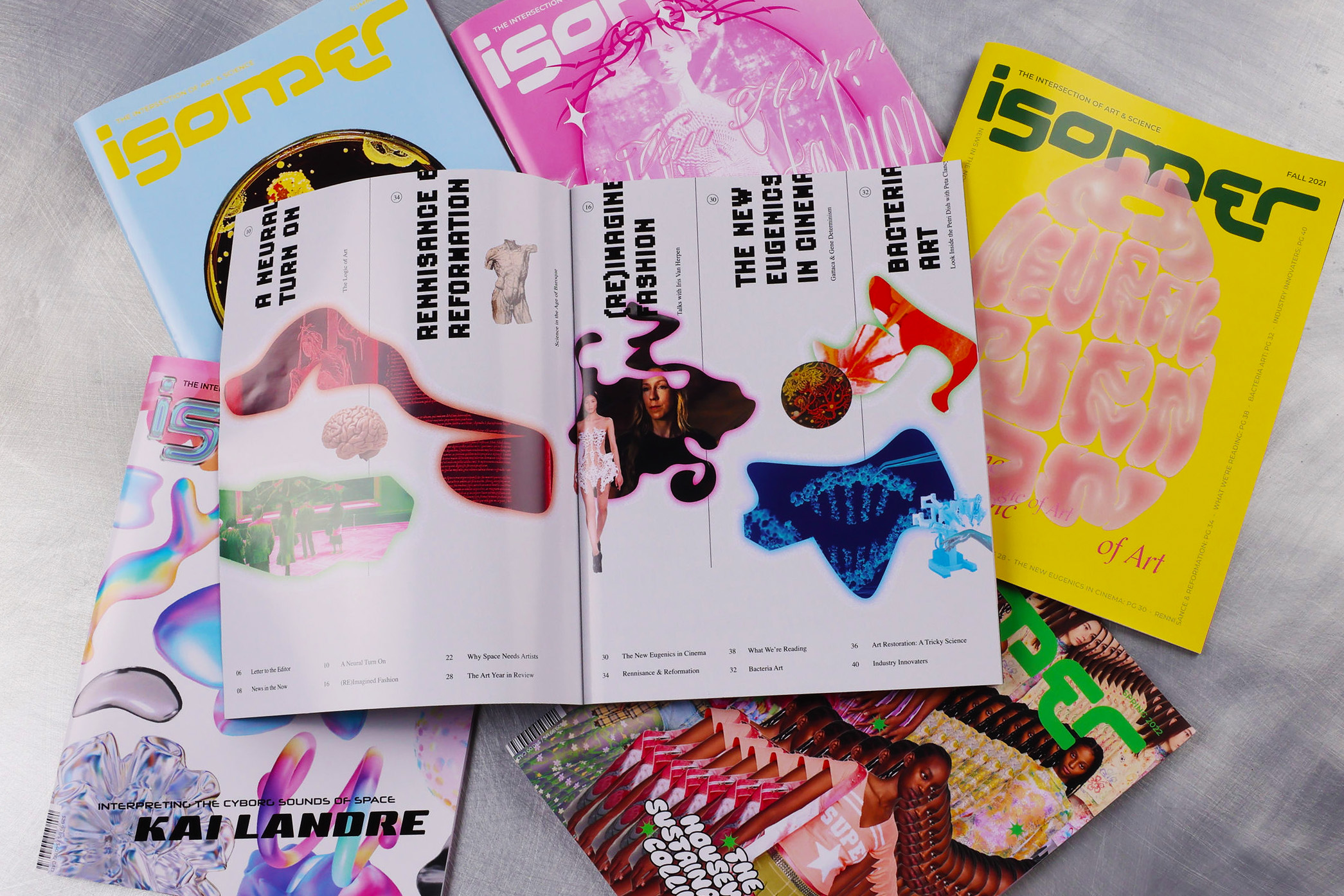 ISOMER MAGAZINE ︎