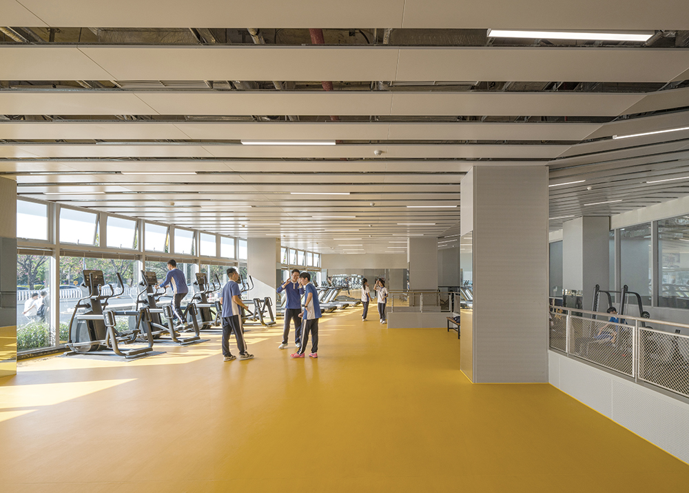 gym with glazed interface to the street
