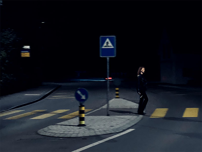 Allein auf den Strassen