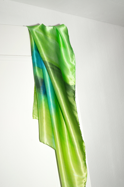 BLUE CHAIR / 90x135cm / 100% Satin Silk