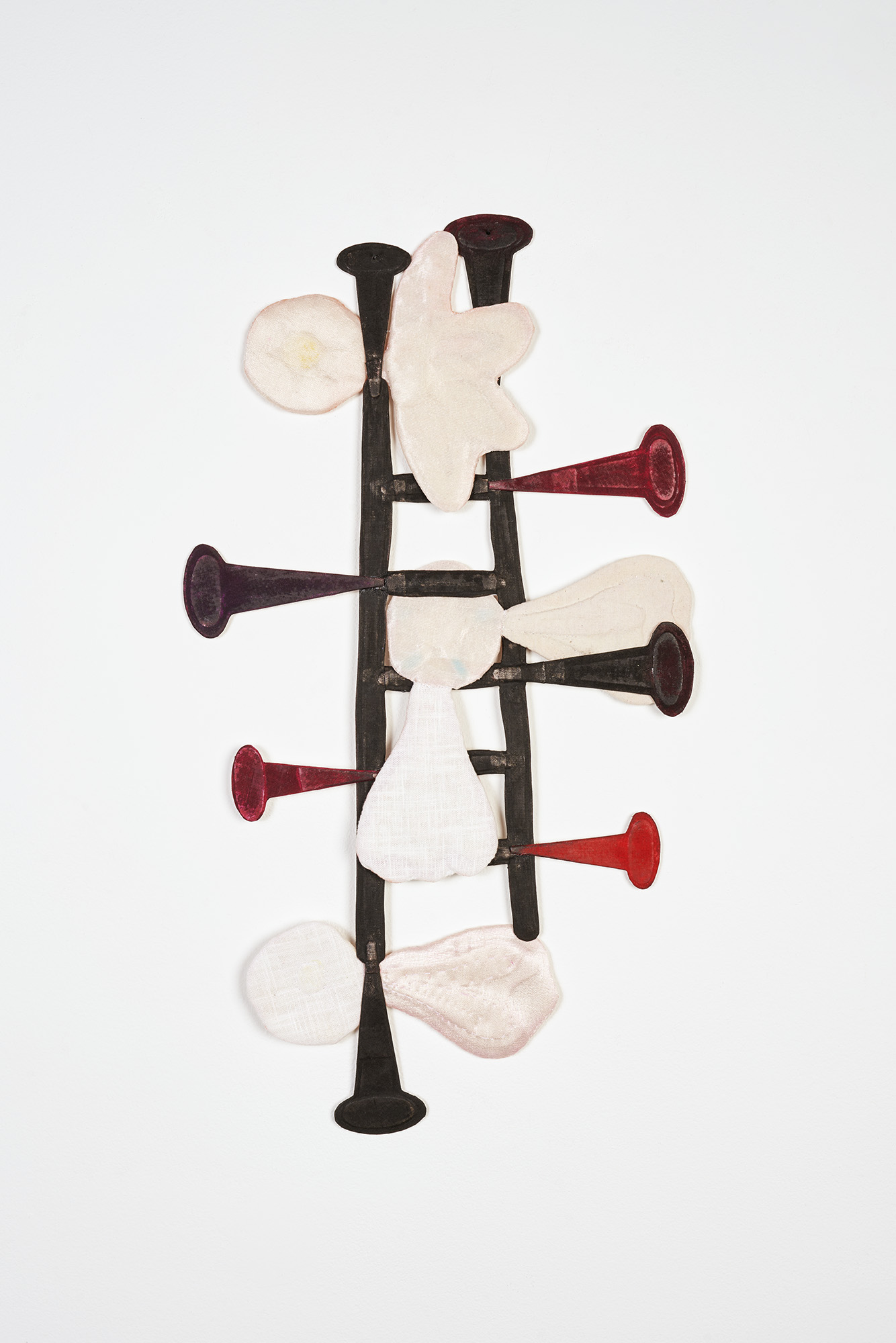 ’Fé Cega Faca Amolada / Milagre’ (Installation View detail, 2025. Oil and wax on cloth and canvas. Sizes and dimension variable.