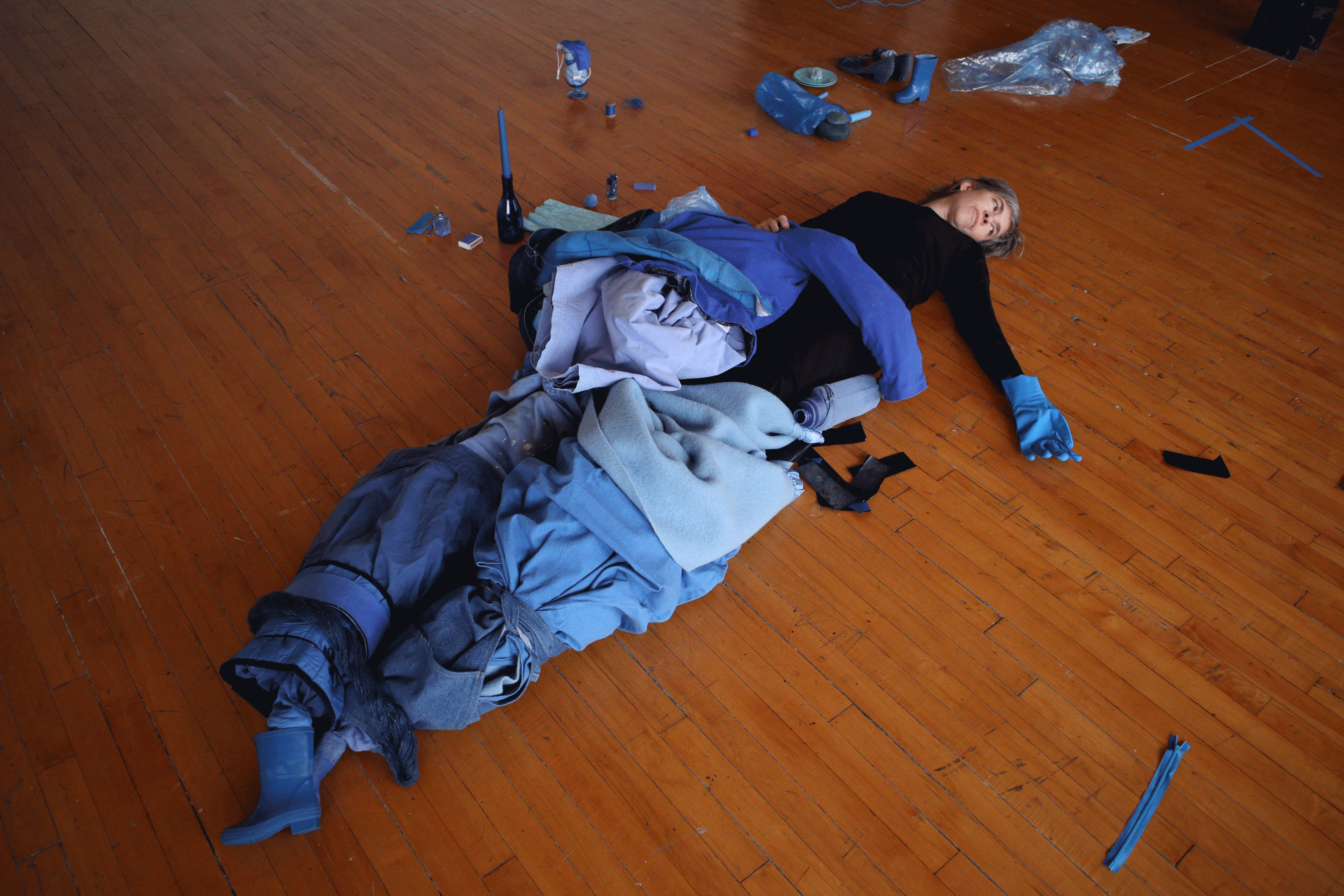 A Haptic Response to Blue, experimentation in studio, 2020 