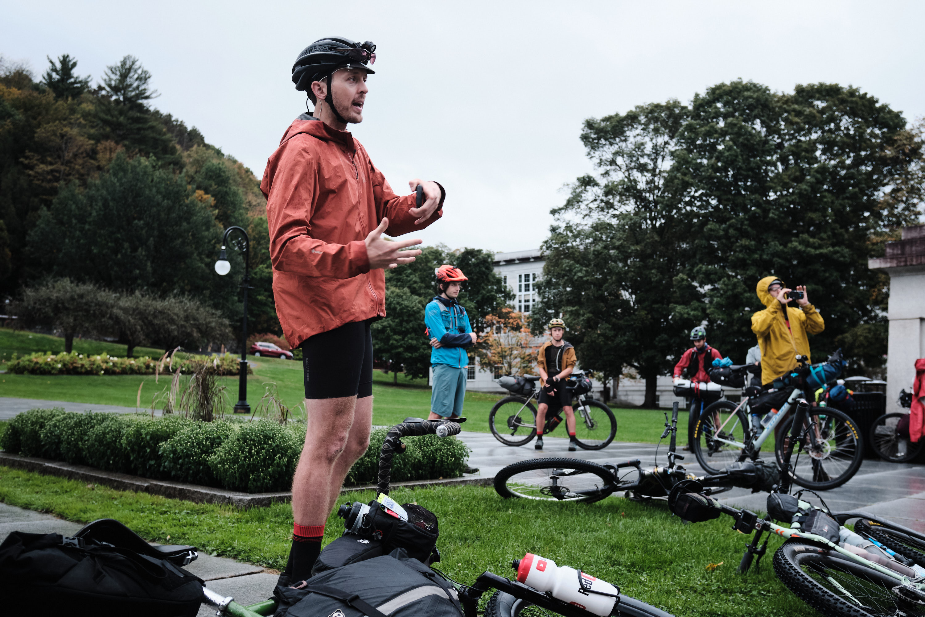 Daniel Jordan speaking a few words before 40+ riders set off
