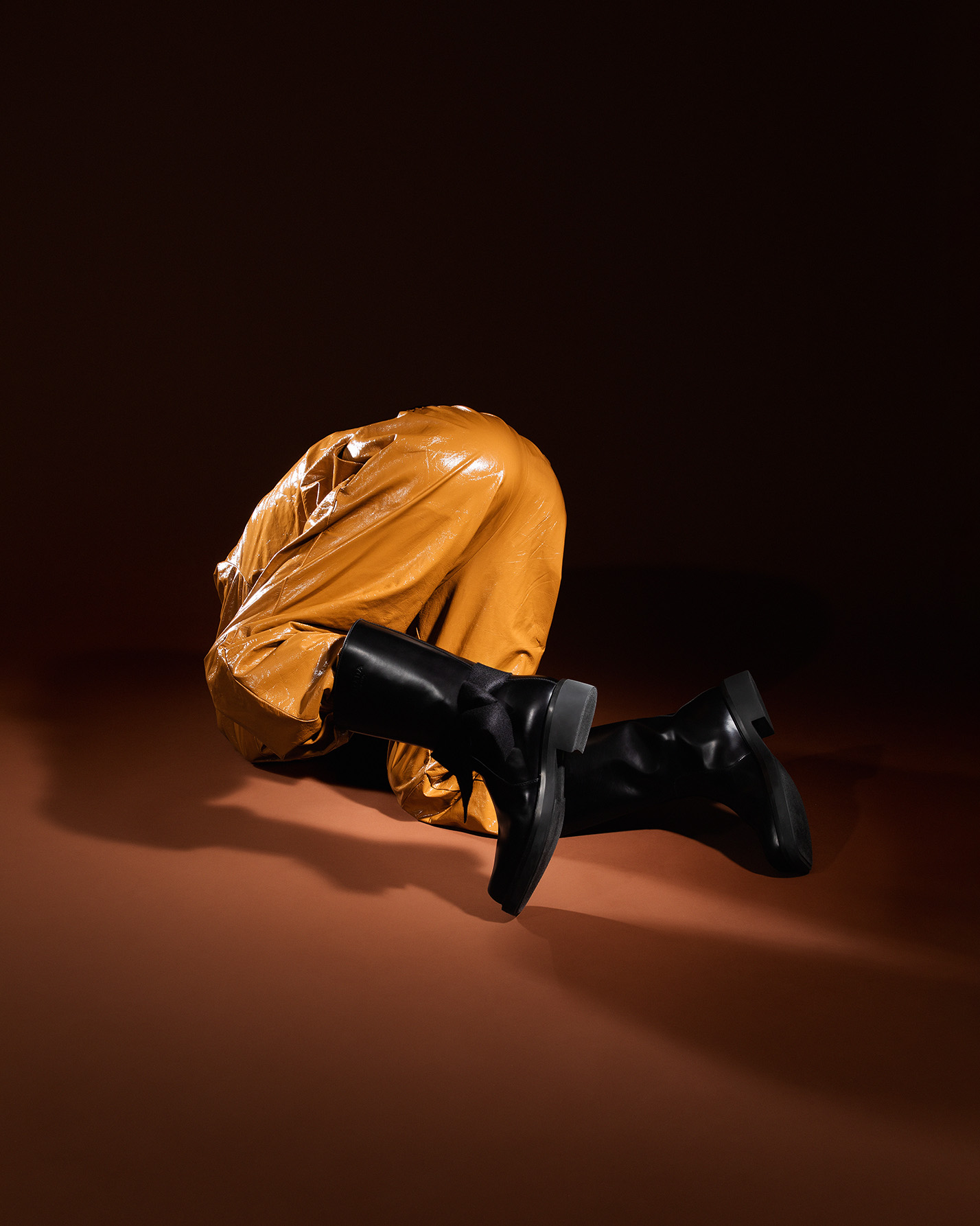 ESQUIRE ITALIA 22.  WITH SALOMÉ POLOUDENNY. MAKEUP BY SARAH WANDEE