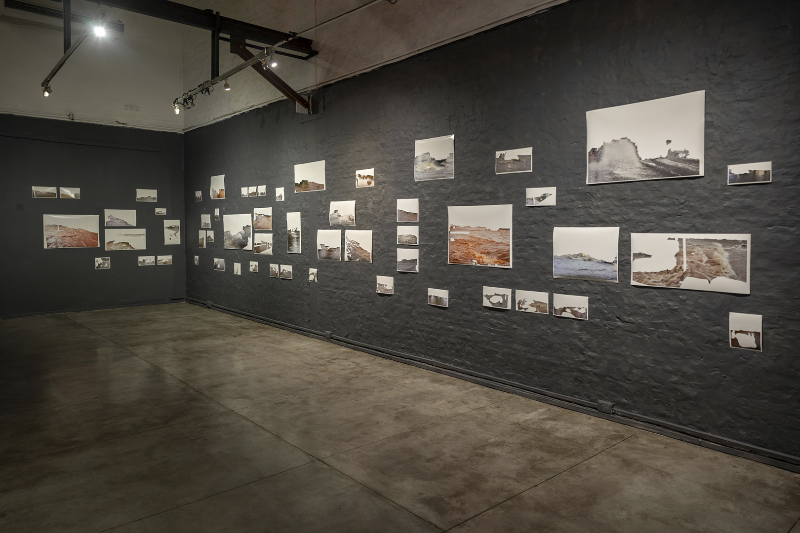 Installation view, Juan de Salazar Spanish Cultural Center, Asunción, 2020 (c) Cristian Palacios Feltes