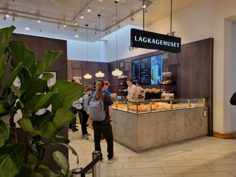 New look to Lagkagehuset in Copenhagen Airport