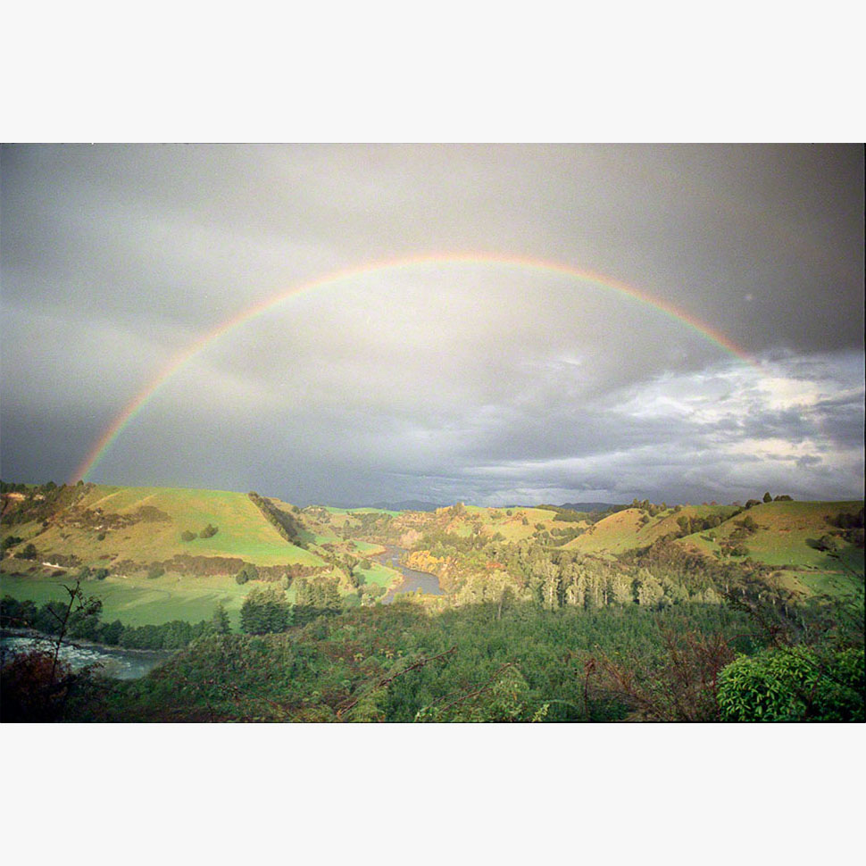 3/3Rangitikei River, 2000 (000819_26a)