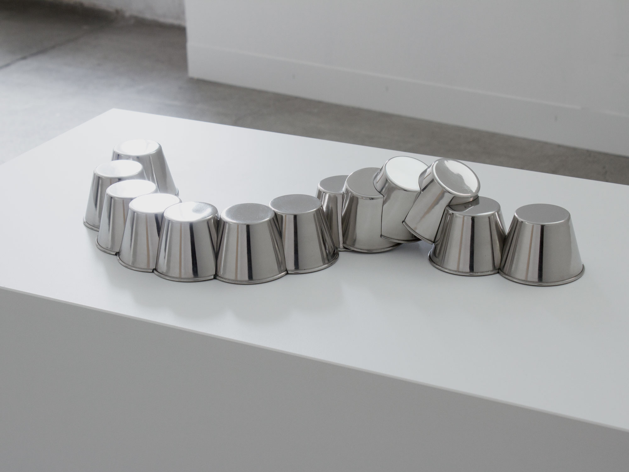 Untitled (Trilero Motion) #2, 2019Stainless steel and epoxy adhesive. 50 x 20 x 10 cm.