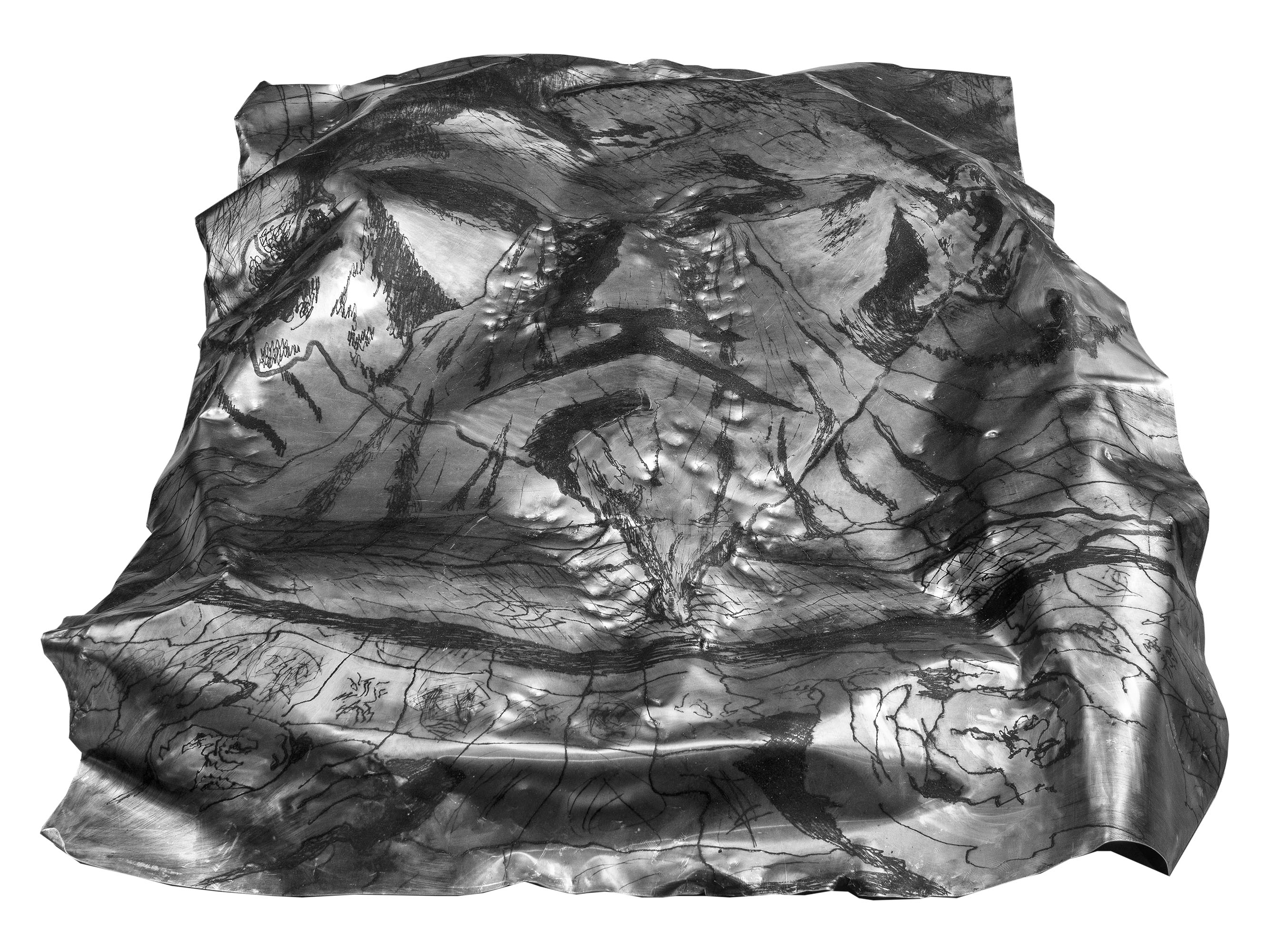 Grande volto con lacrimealuminium and intaglio ink, 22x195x140cm, 2025 · info