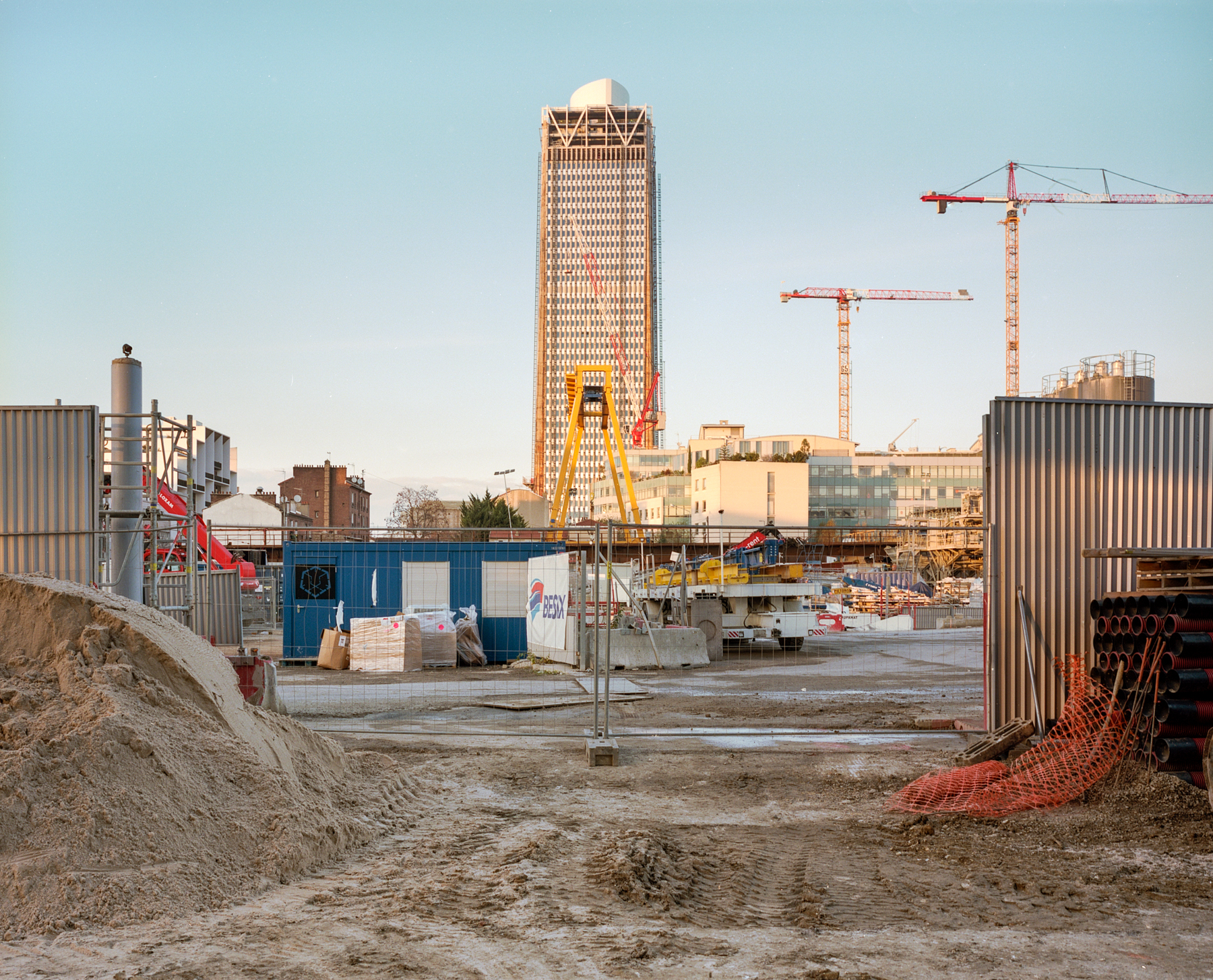 Saint-Denis, l'historique Tour Pleyel, futur hôtel 4 étoiles