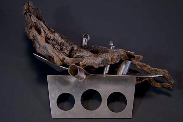 Classification-WeaponOrAdornment003 3-Finger Ring