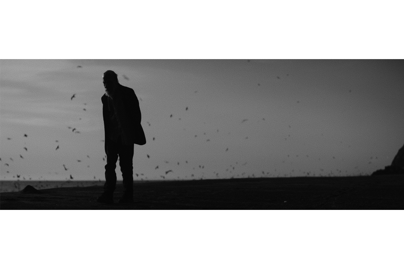 Raúl ZuritaVerás, 2024Micro-documental, color, sonido16'11"Dirección © Felipe RíosProducción © Delight Lab