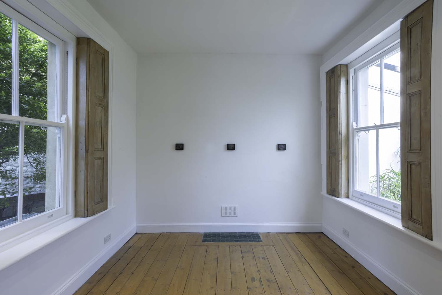  Installation view, wet plate collodion, walnut frame. SERCHIA Gallery, Bristol. From the Series Objects to Place in a Tomb,2022.