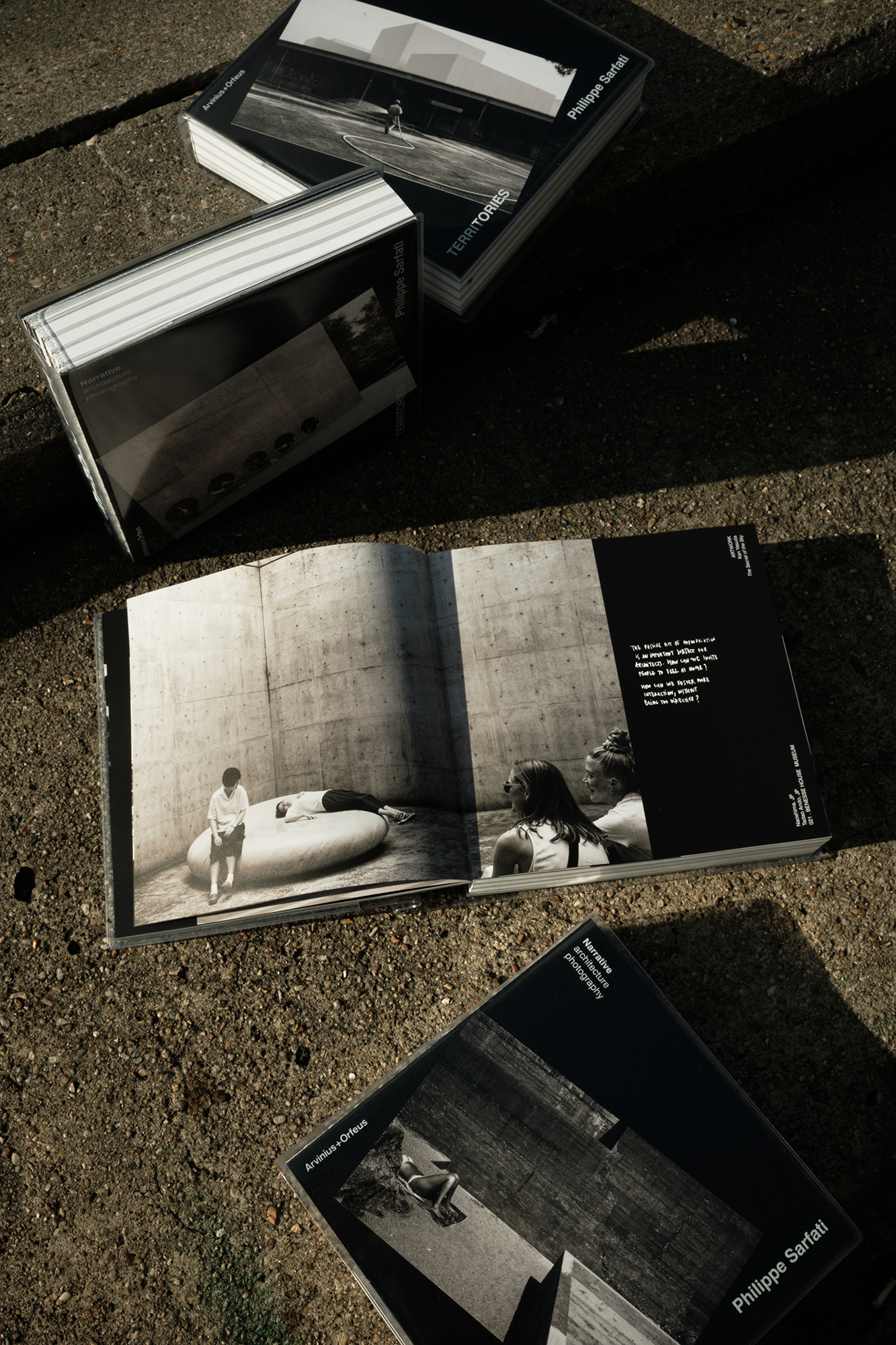 Philippe Sarfati-Territories-photography-photographer-street-documentary-architecture-black-and-white-book-design-cover-arvinius-orfeus