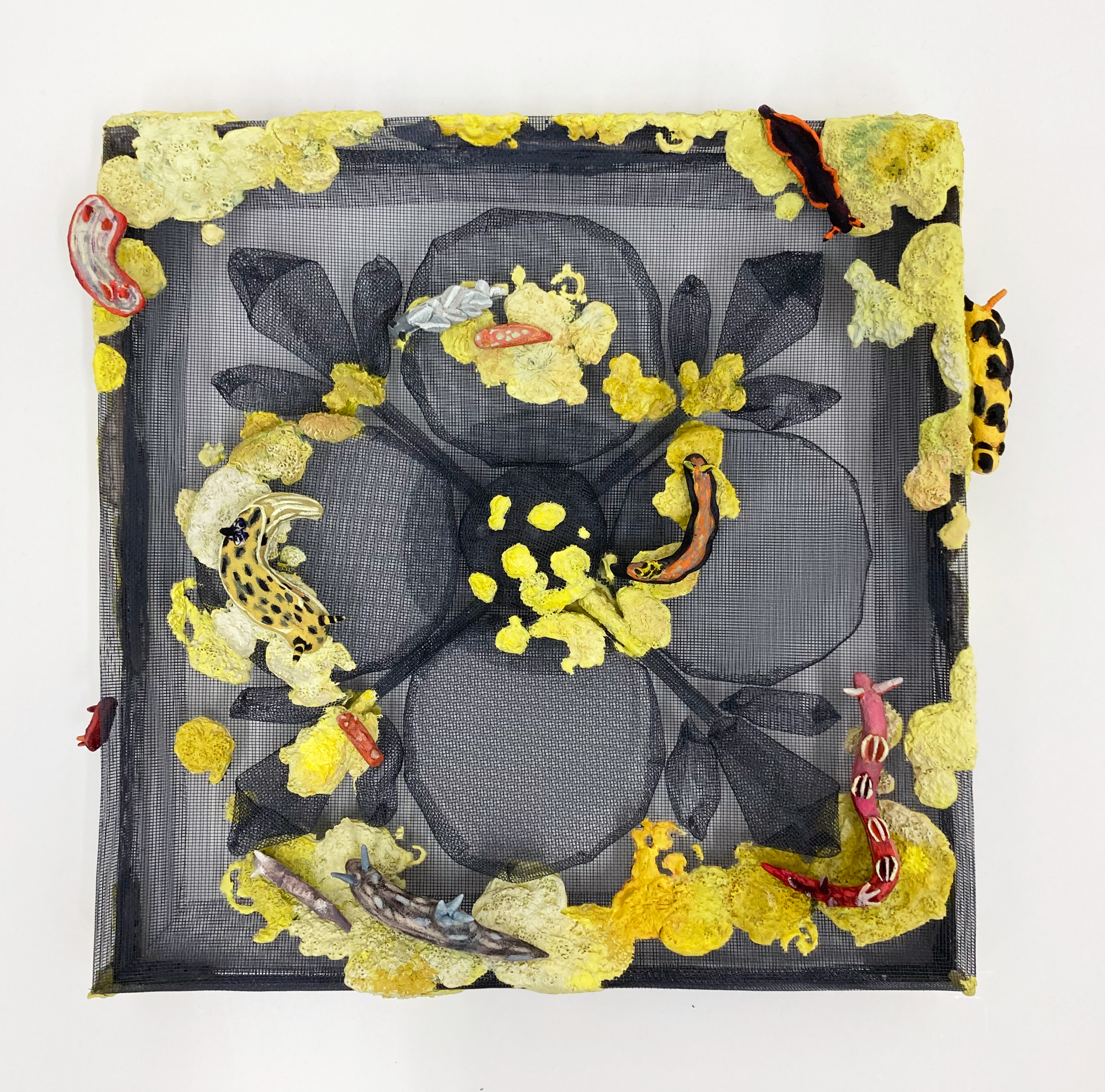 Quatrefoil 2, 2022, Aluminum mesh, aquaresin, oil paint, chalk pastel, 16" x 16" x 3"