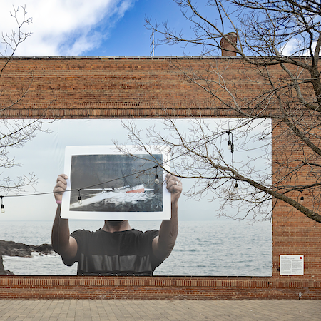 Overlapping and intertwined territories